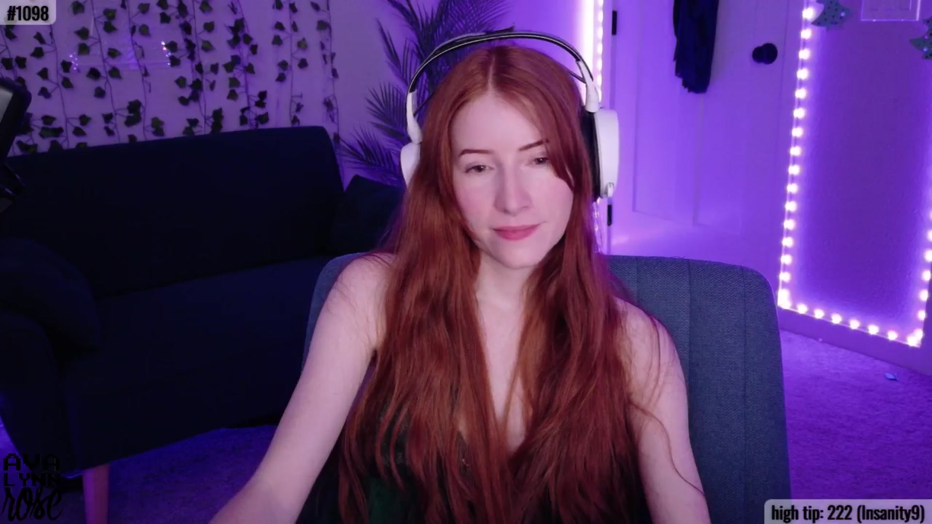 Gallery image thumbnail from AvalynnRose's myfreecams stream on, 12/20/2025, 06:15 image 3 of 20