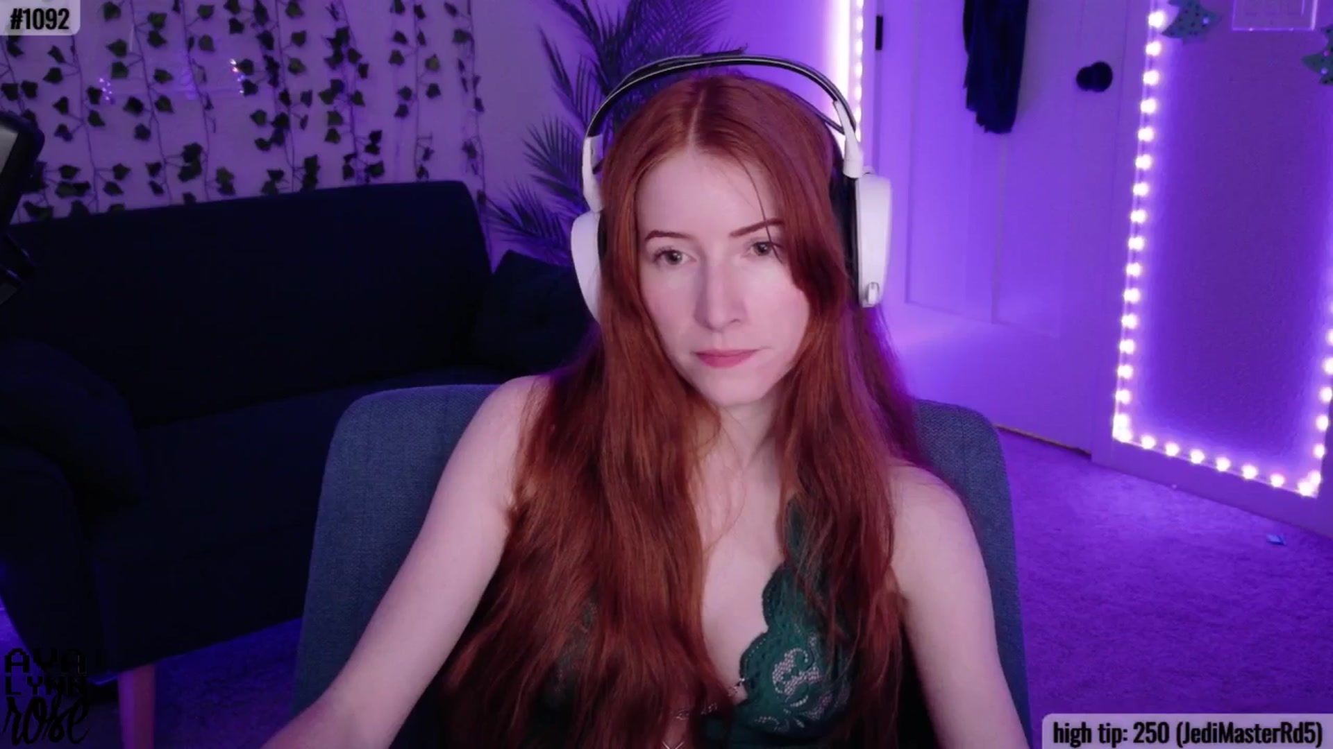 Gallery image thumbnail from AvalynnRose's myfreecams stream on, 12/20/2025, 06:15 image 16 of 20