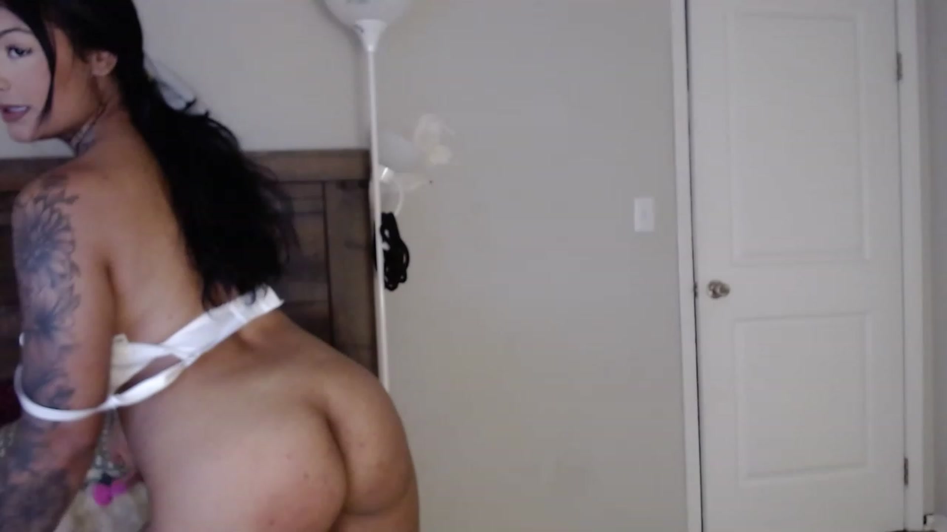 Gallery image thumbnail from Avana_'s myfreecams stream on, 04/03/2023, 19:13 image 20 of 20