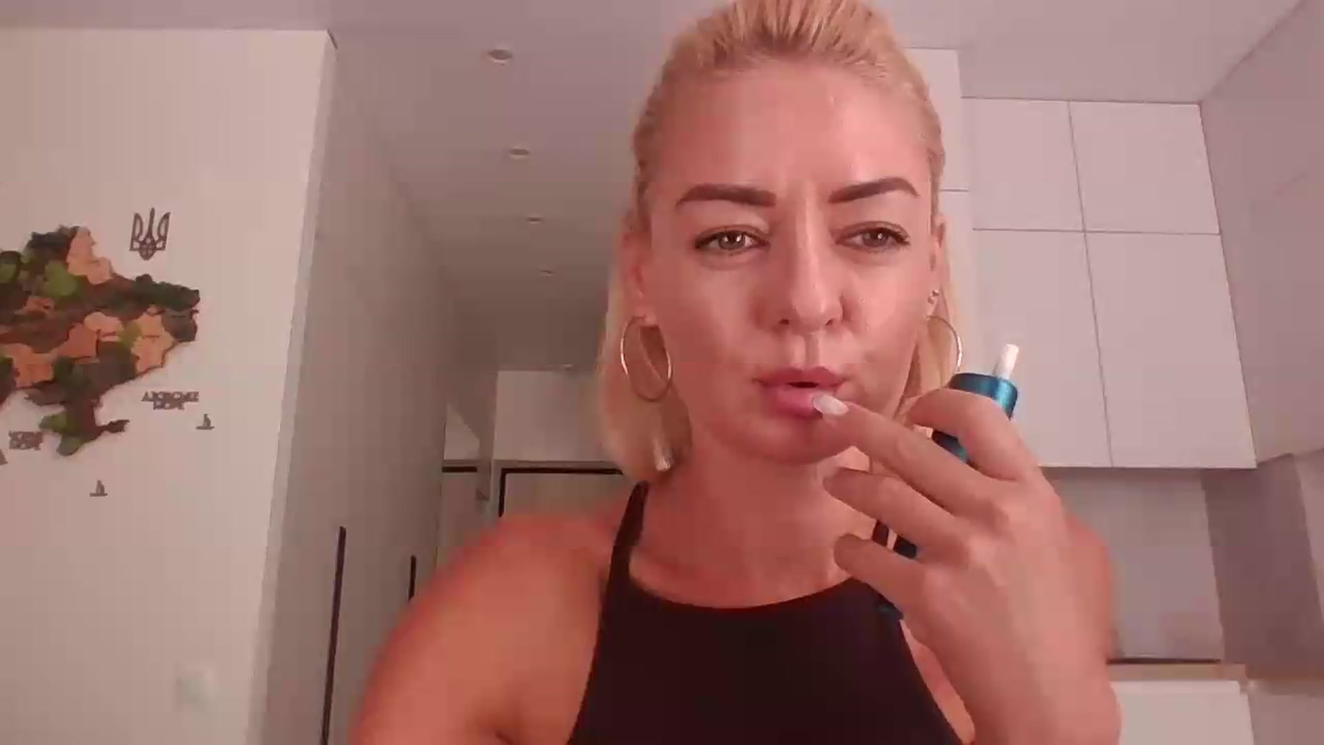 Gallery image thumbnail from AvelineGlow's myfreecams stream on, 08/17/2026, 12:01 image 5 of 20