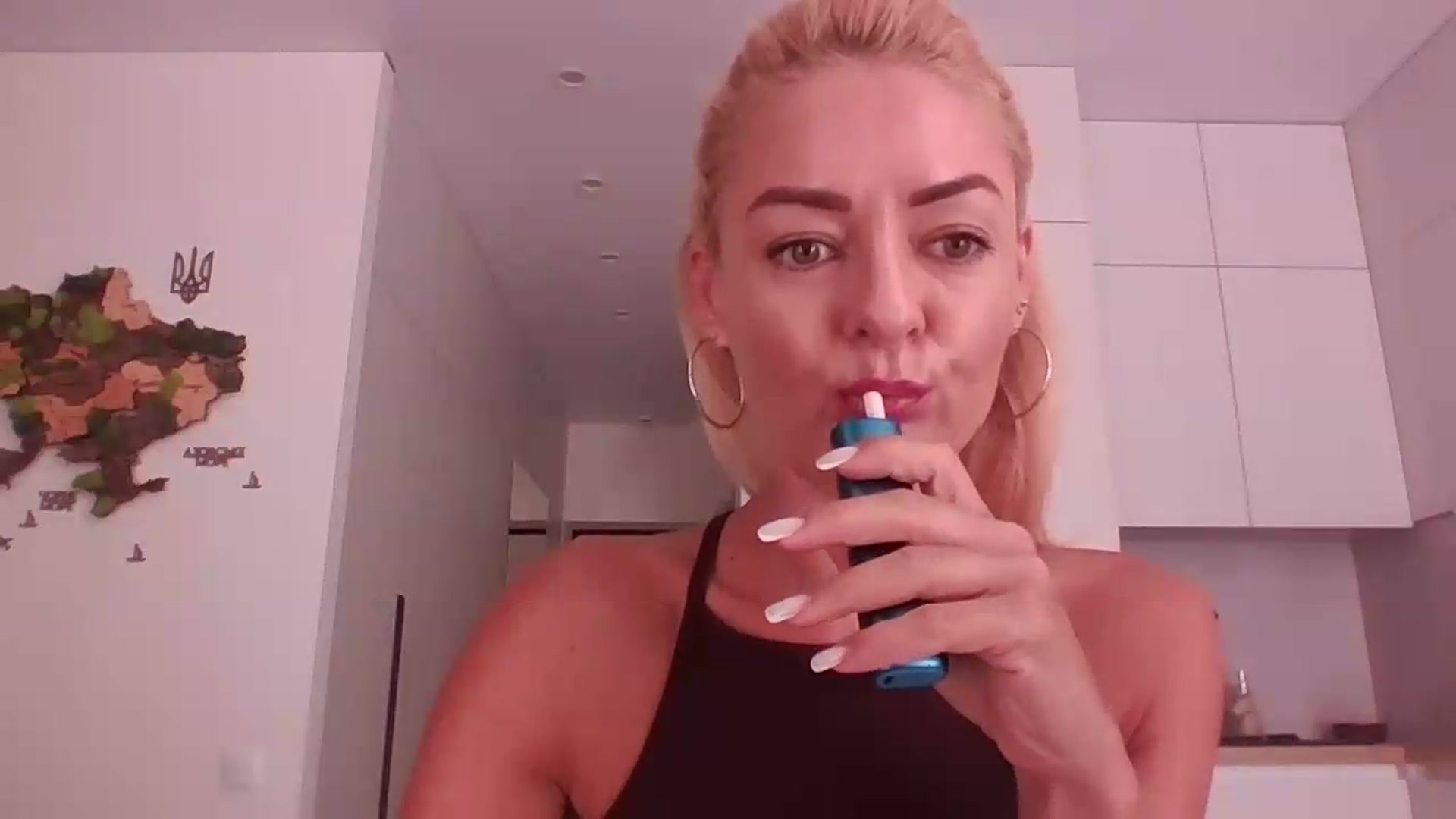 Gallery image thumbnail from AvelineGlow's myfreecams stream on, 08/17/2026, 13:07 image 9 of 20