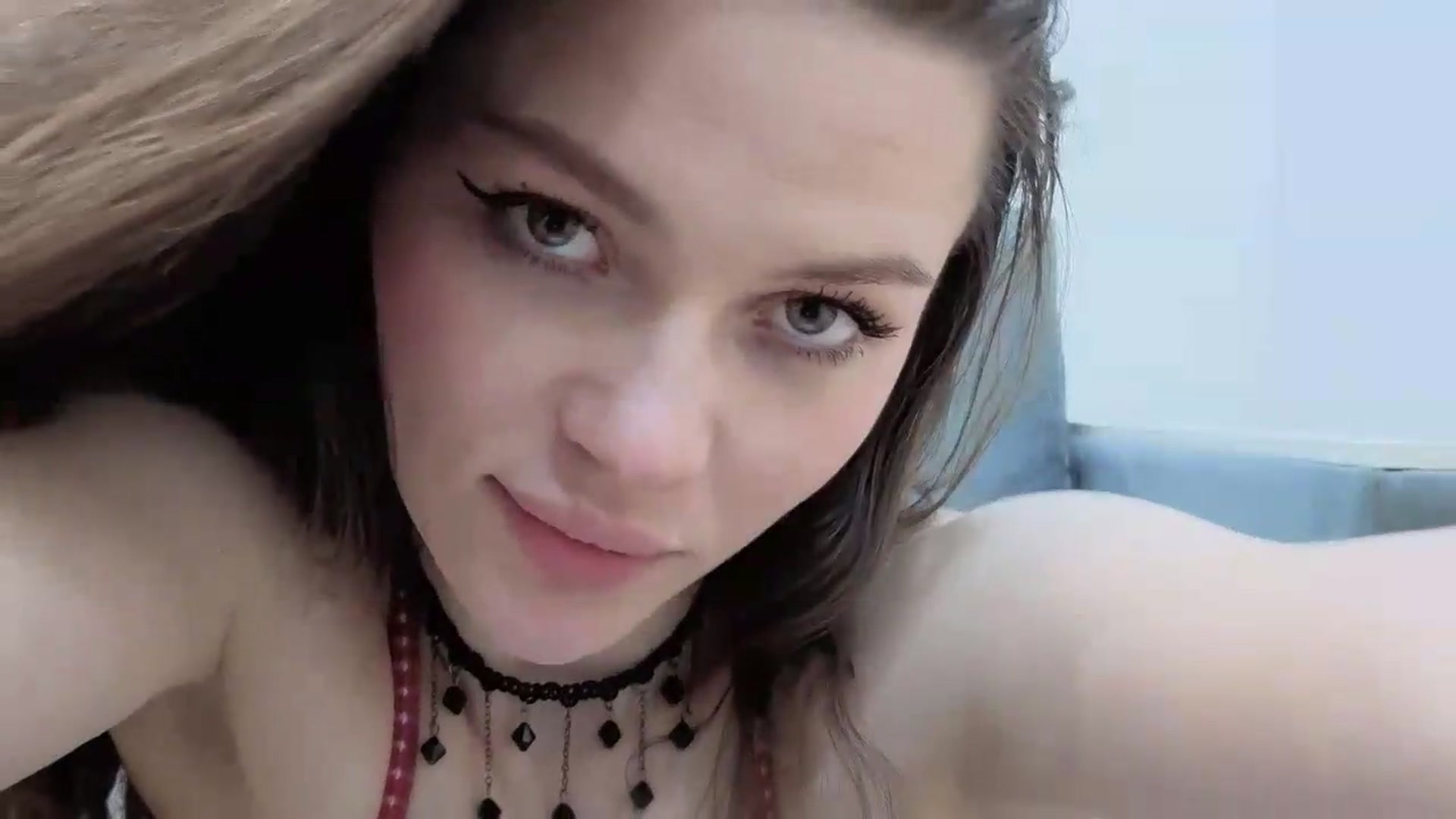 Gallery image thumbnail from Avelinehowo's myfreecams stream on, 04/30/2026, 20:06 image 19 of 20