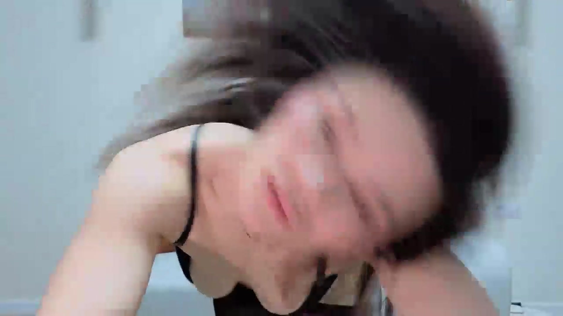 Gallery image thumbnail from Avelinehowo's myfreecams stream on, 05/14/2026, 20:00 image 13 of 20