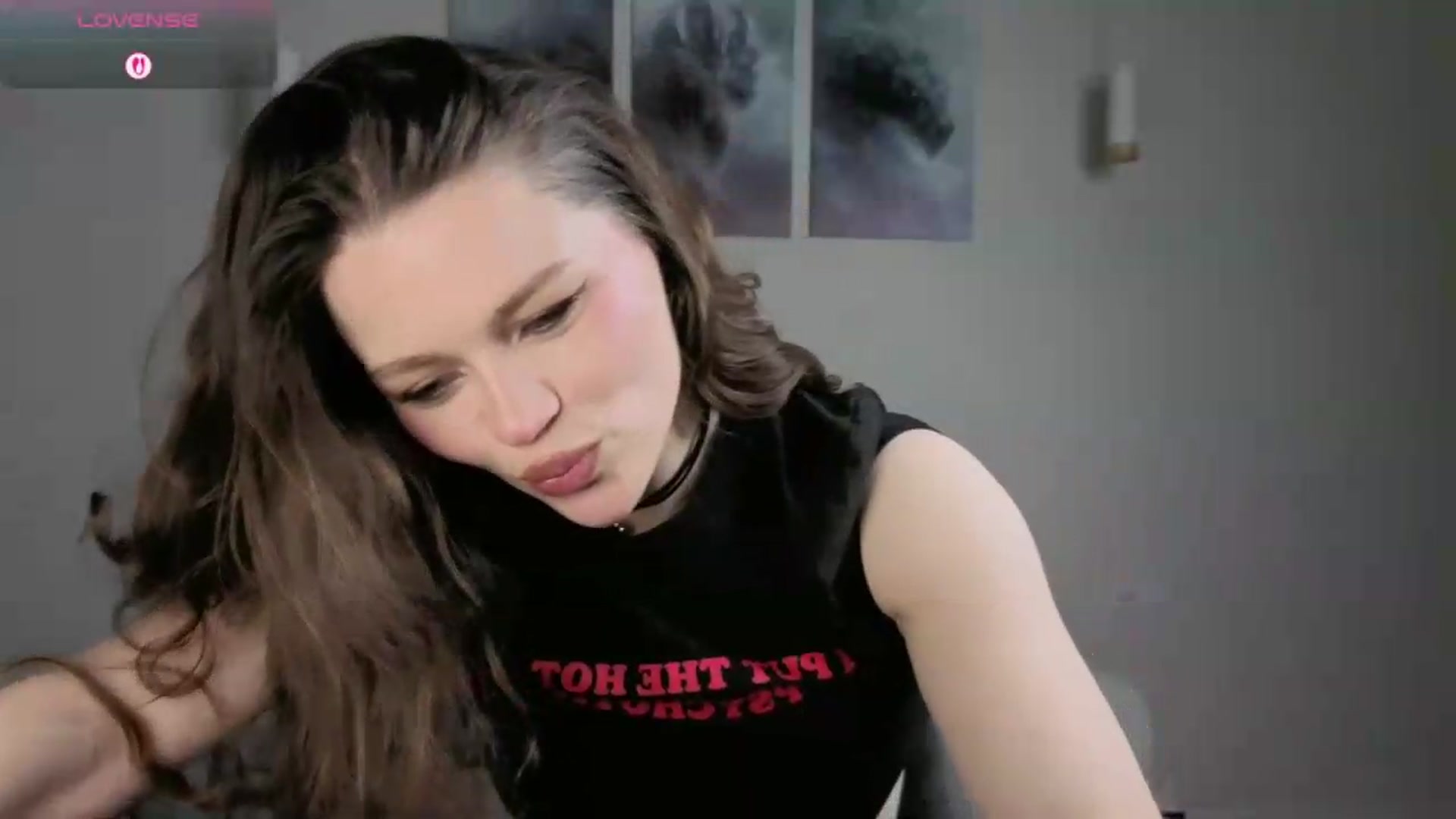 Gallery image thumbnail from Avelinehowo's myfreecams stream on, 05/20/2026, 18:56 image 19 of 20