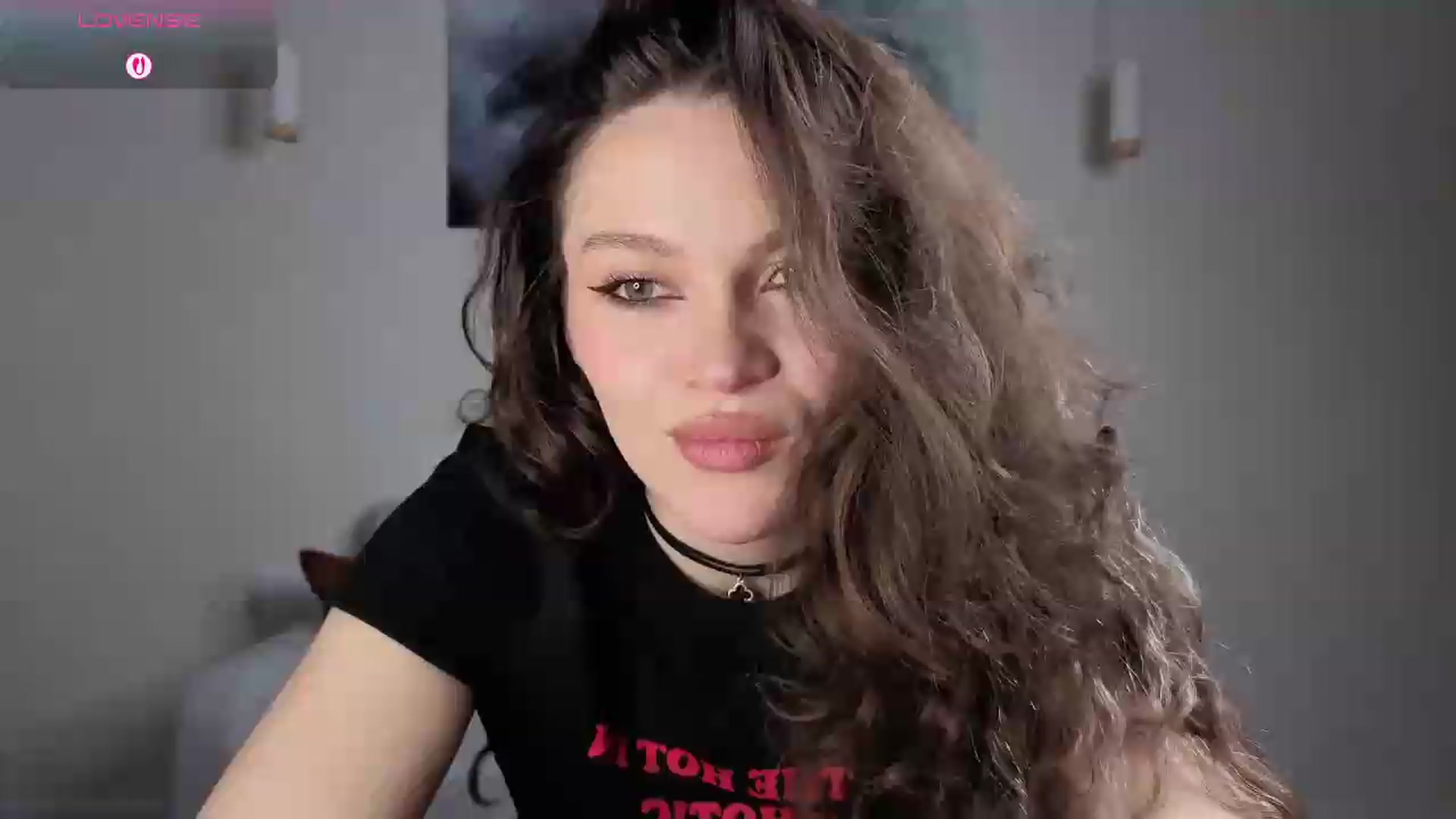 Gallery image thumbnail from Avelinehowo's myfreecams stream on, 05/20/2026, 18:56 image 15 of 20
