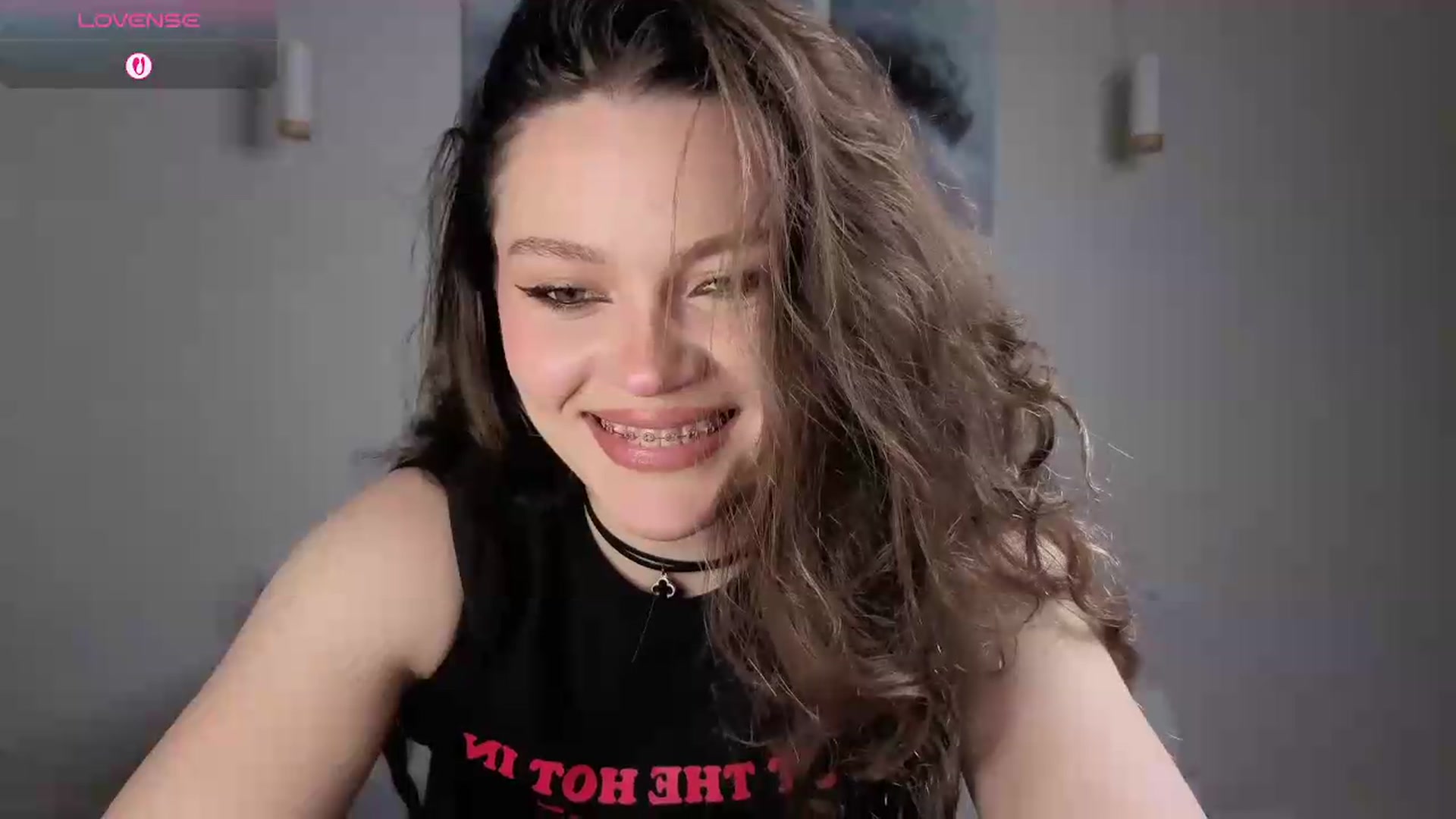 Gallery image thumbnail from Avelinehowo's myfreecams stream on, 05/20/2026, 18:56 image 7 of 20