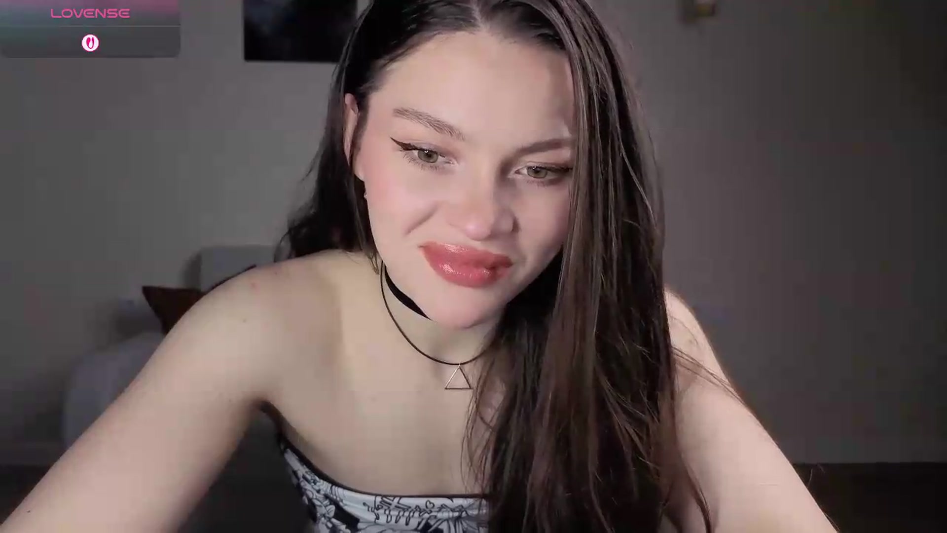 Gallery image thumbnail from Avelinehowo's myfreecams stream on, 05/28/2026, 18:47 image 10 of 20