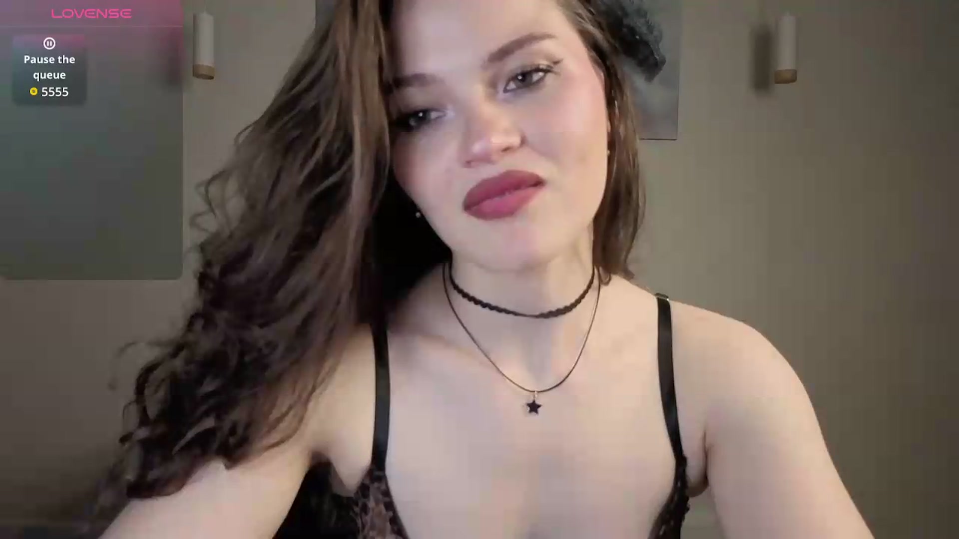 Gallery image thumbnail from Avelinehowo's myfreecams stream on, 06/18/2026, 22:13 image 5 of 20