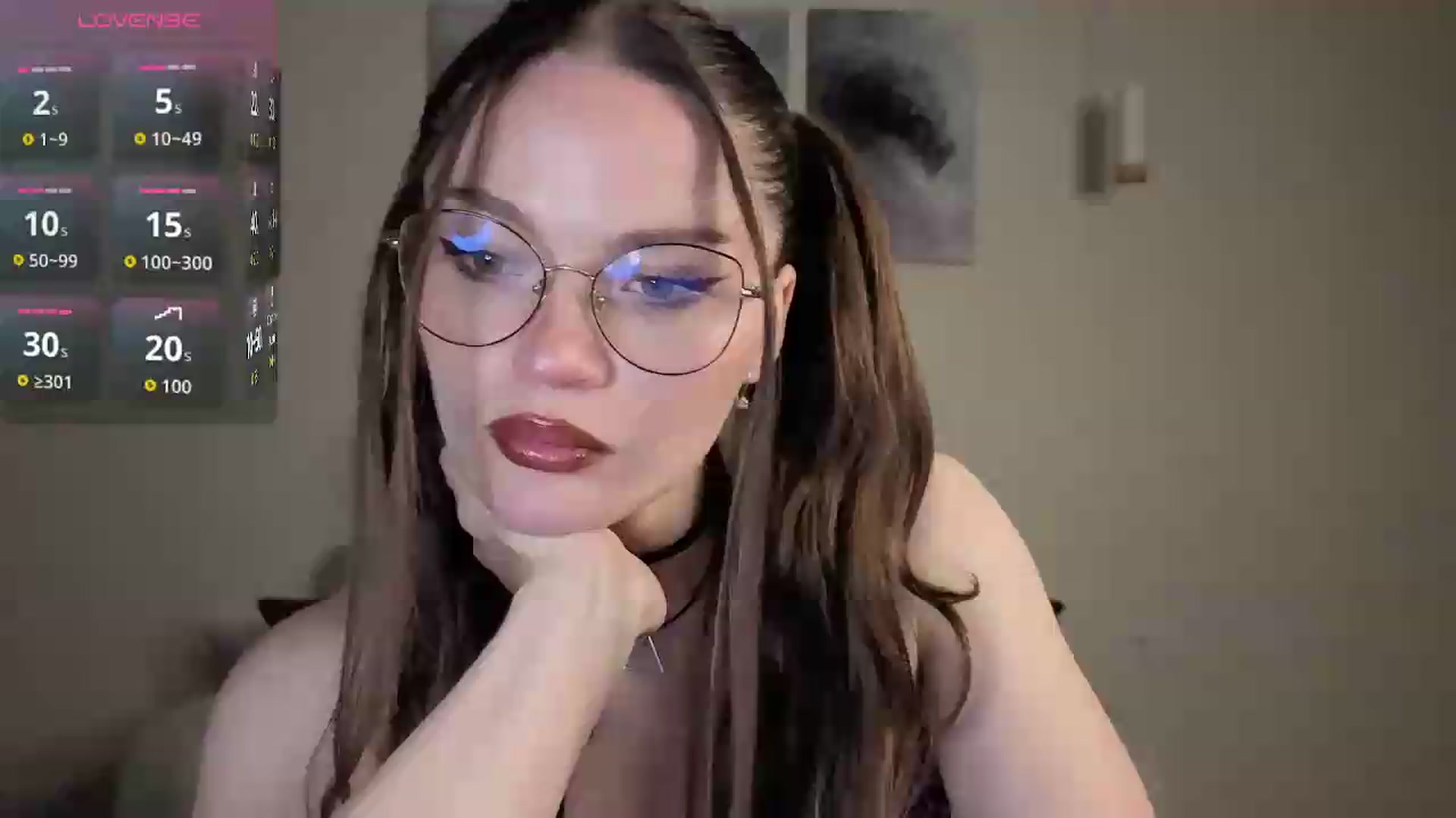 Gallery image thumbnail from Avelinehowo's myfreecams stream on, 06/26/2026, 20:37 image 1 of 20