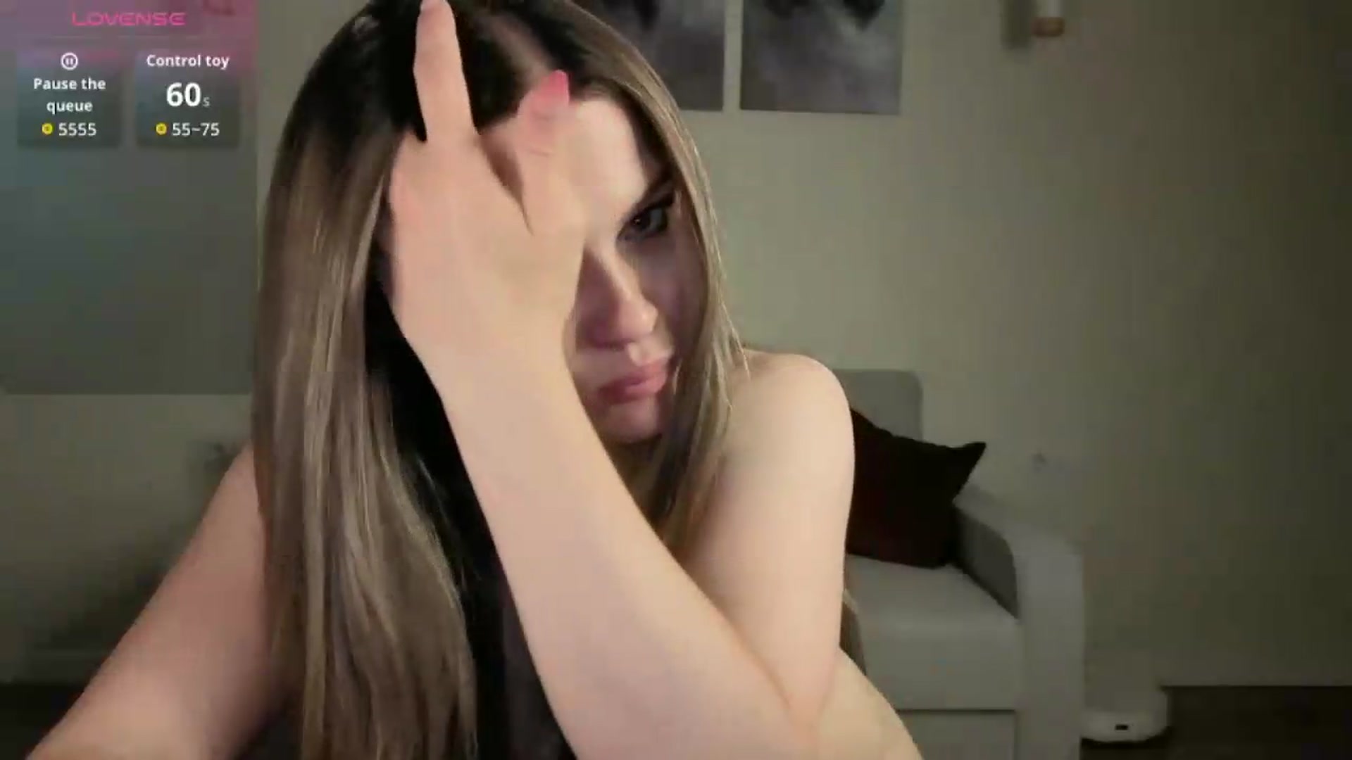 Gallery image thumbnail from Avelinehowo's myfreecams stream on, 07/06/2026, 20:50 image 19 of 20