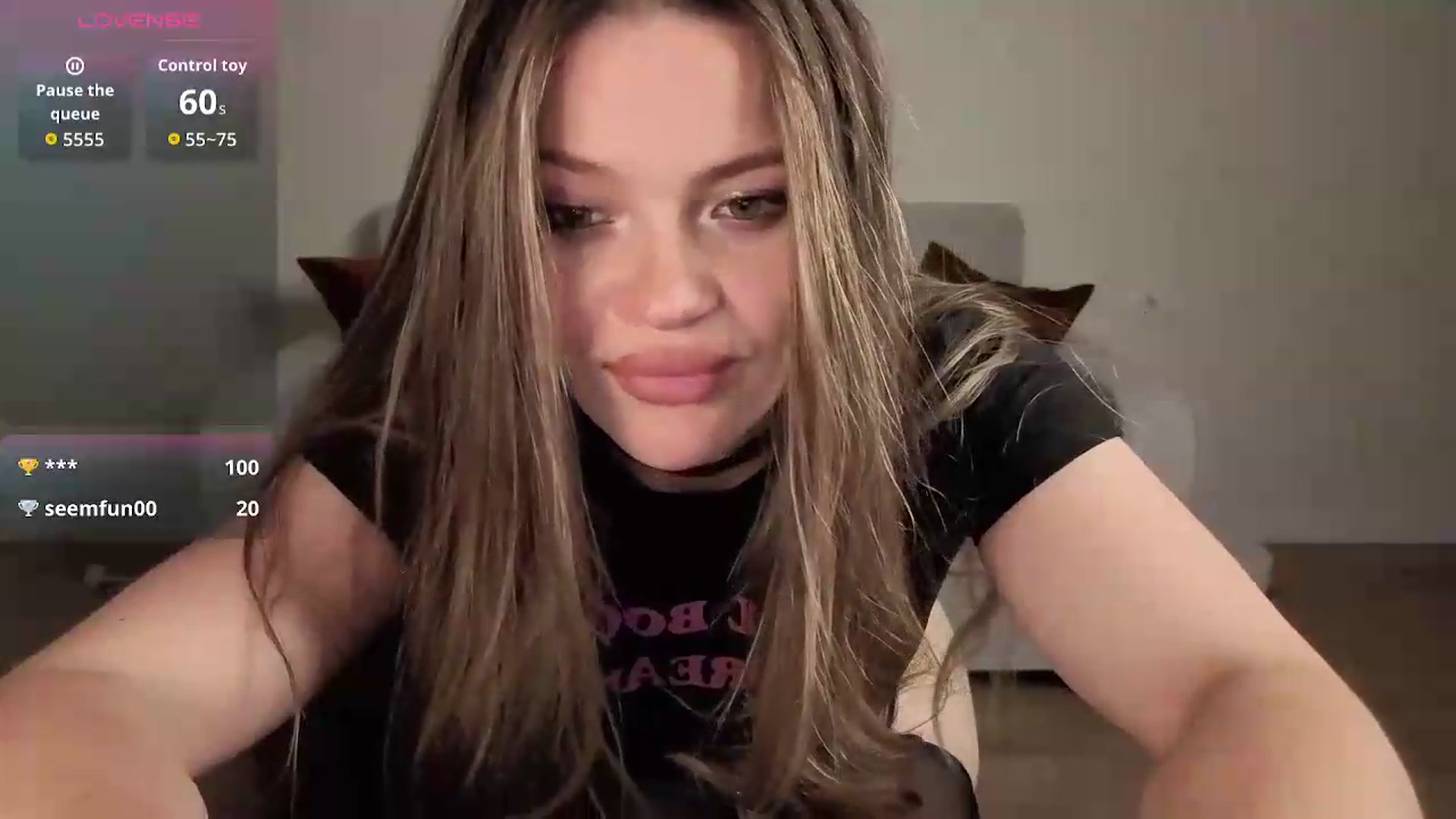 Gallery image thumbnail from Avelinehowo's myfreecams stream on, 07/09/2026, 21:31 image 2 of 20