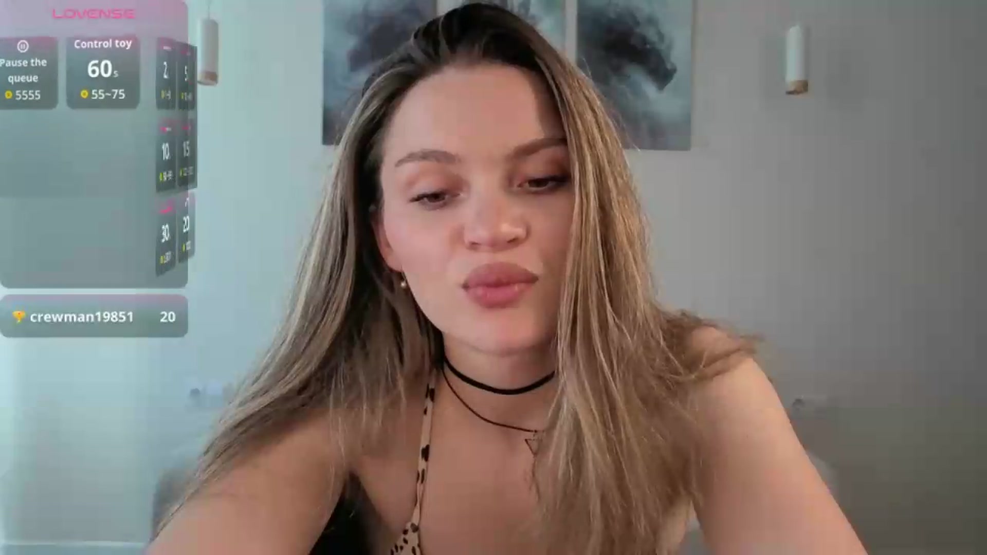 Gallery image thumbnail from Avelinehowo's myfreecams stream on, 07/18/2026, 13:41 image 14 of 20
