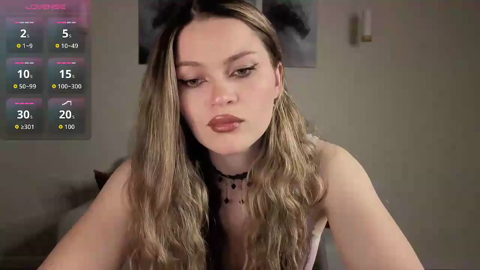 Gallery image thumbnail from Avelinehowo's myfreecams stream on, 07/21/2026, 21:35 image 3 of 20