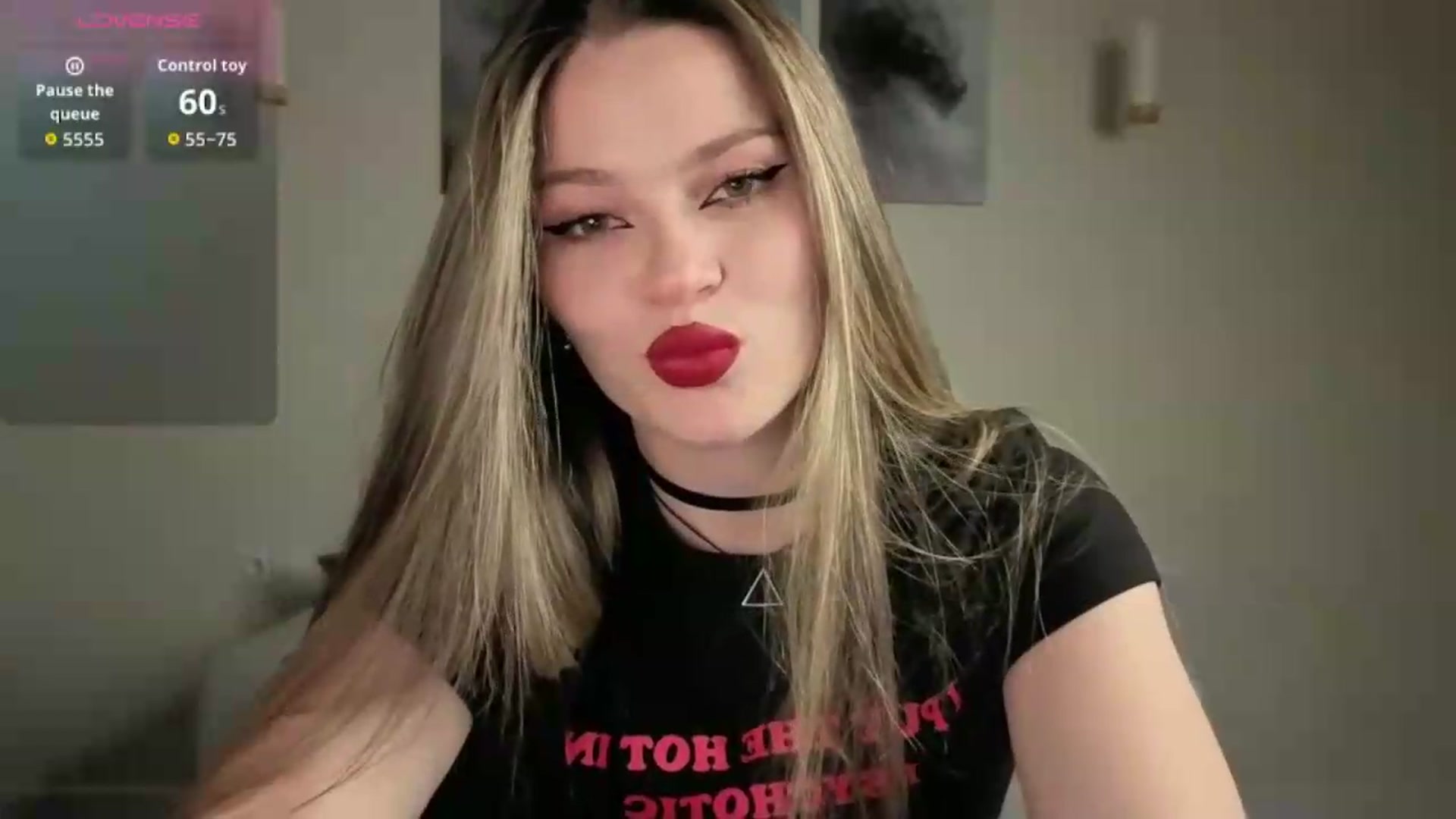 Gallery image thumbnail from Avelinehowo's myfreecams stream on, 07/31/2026, 21:44 image 8 of 20