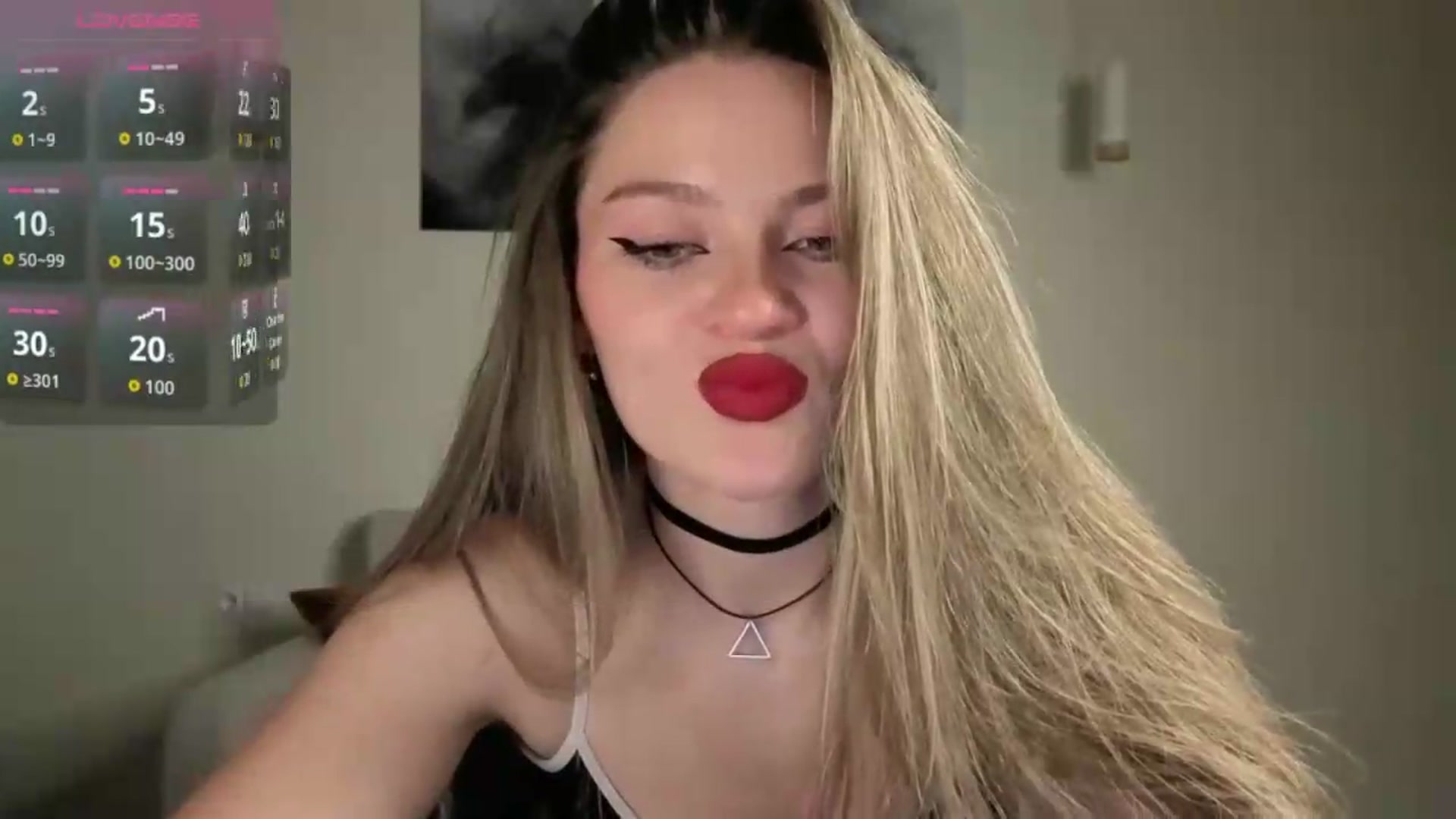Gallery image thumbnail from Avelinehowo's myfreecams stream on, 08/01/2026, 19:57 image 20 of 20