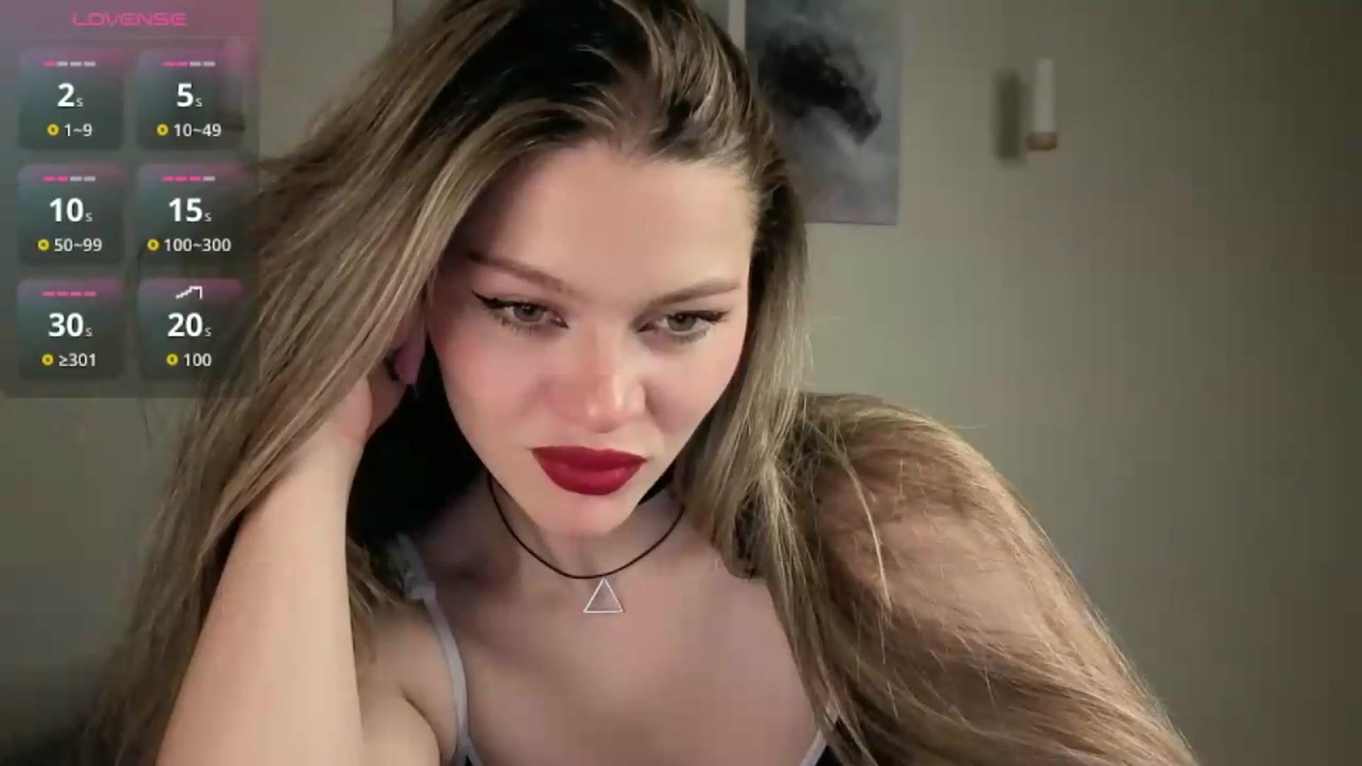 Gallery image thumbnail from Avelinehowo's myfreecams stream on, 08/01/2026, 19:57 image 19 of 20