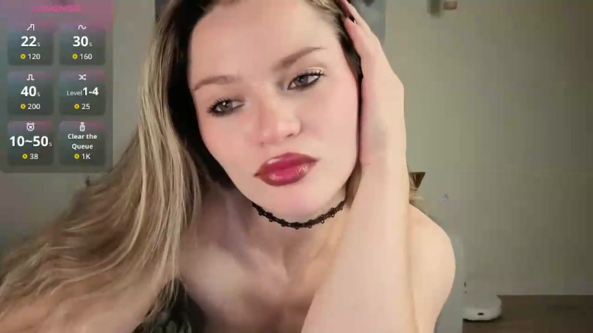 Gallery image thumbnail from Avelinehowo's myfreecams stream on, 08/06/2026, 19:47 image 17 of 20