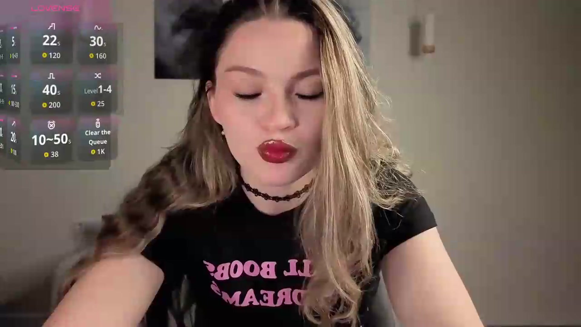 Gallery image thumbnail from Avelinehowo's myfreecams stream on, 08/06/2026, 19:47 image 6 of 20