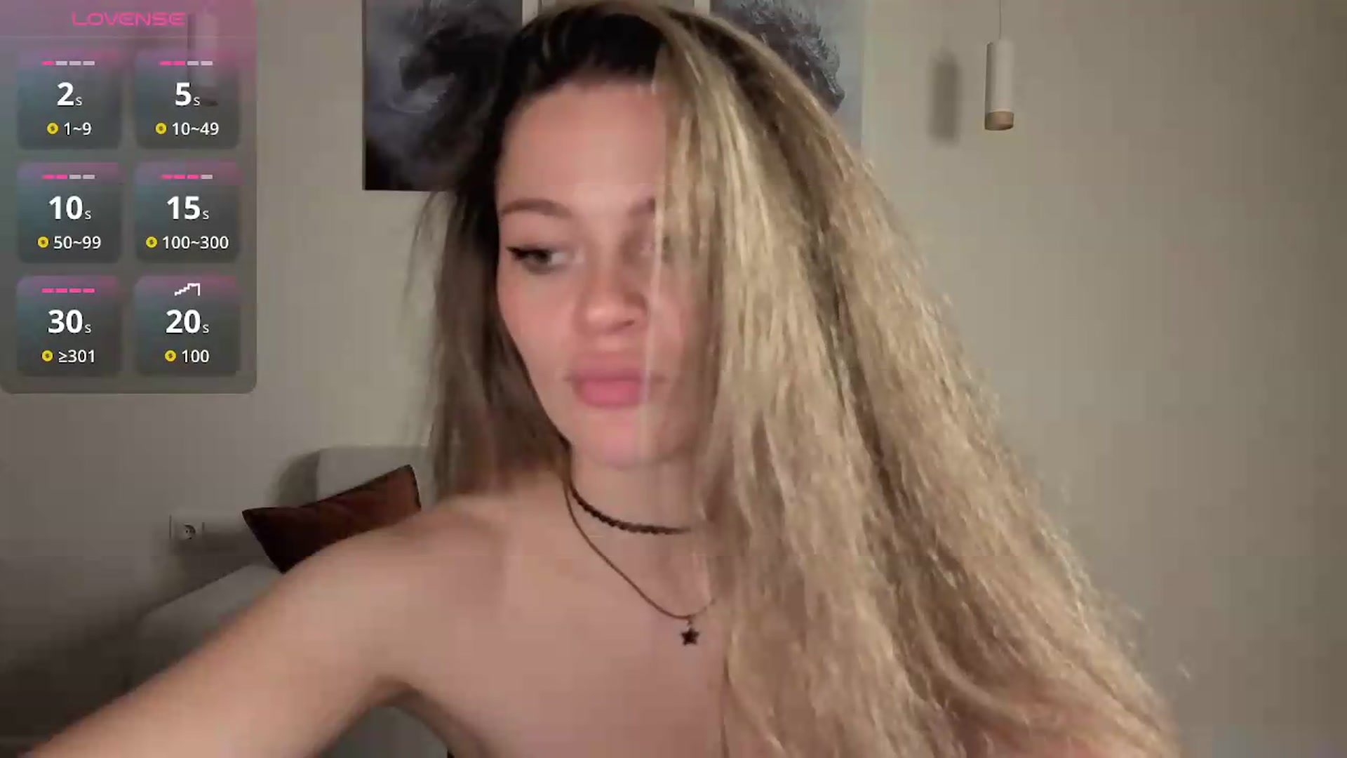 Gallery image thumbnail from Avelinehowo's myfreecams stream on, 08/10/2026, 21:08 image 11 of 20