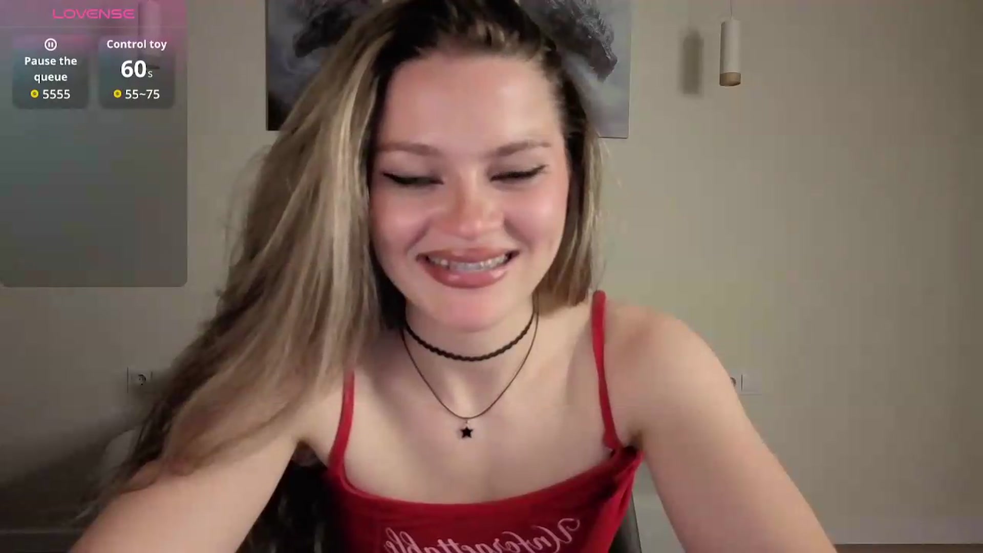 Gallery image thumbnail from Avelinehowo's myfreecams stream on, 08/11/2026, 21:13 image 5 of 20