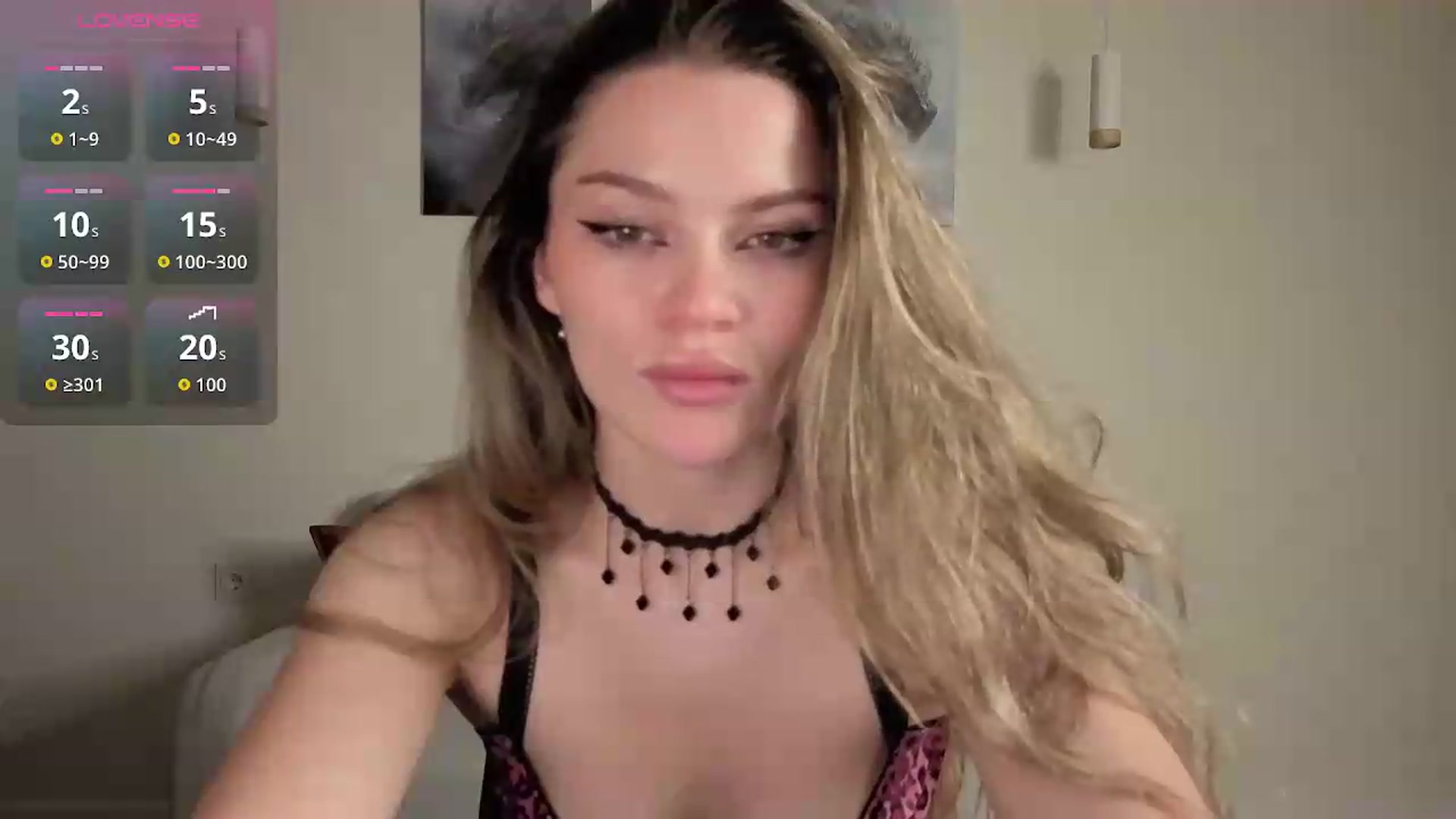 Gallery image thumbnail from Avelinehowo's myfreecams stream on, 08/12/2026, 18:24 image 19 of 20