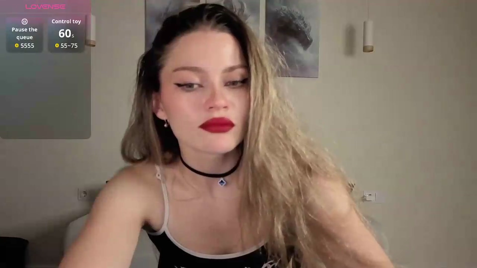 Gallery image thumbnail from Avelinehowo's myfreecams stream on, 08/13/2026, 19:11 image 14 of 20
