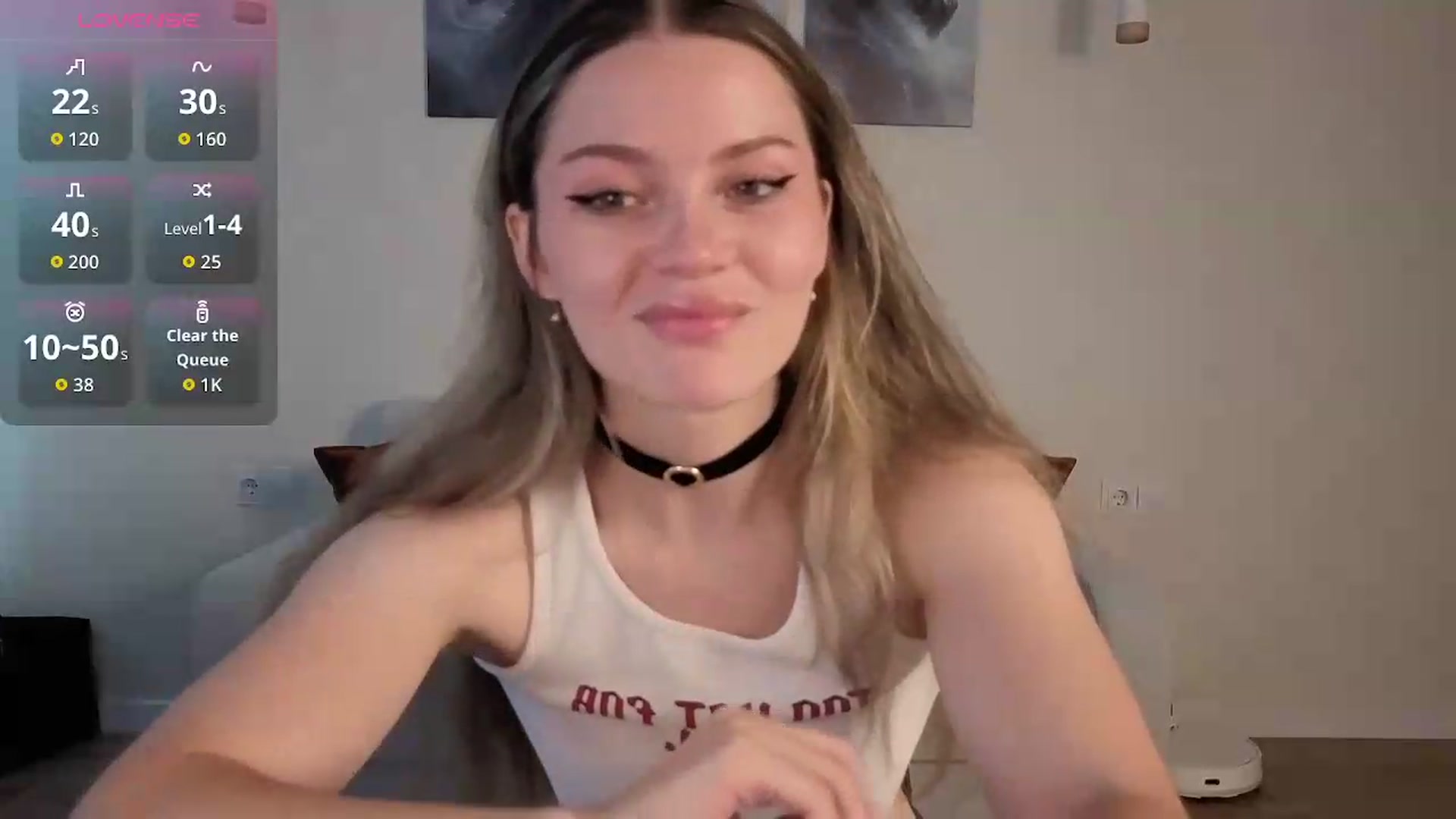 Gallery image thumbnail from Avelinehowo's myfreecams stream on, 08/15/2026, 12:39 image 2 of 20