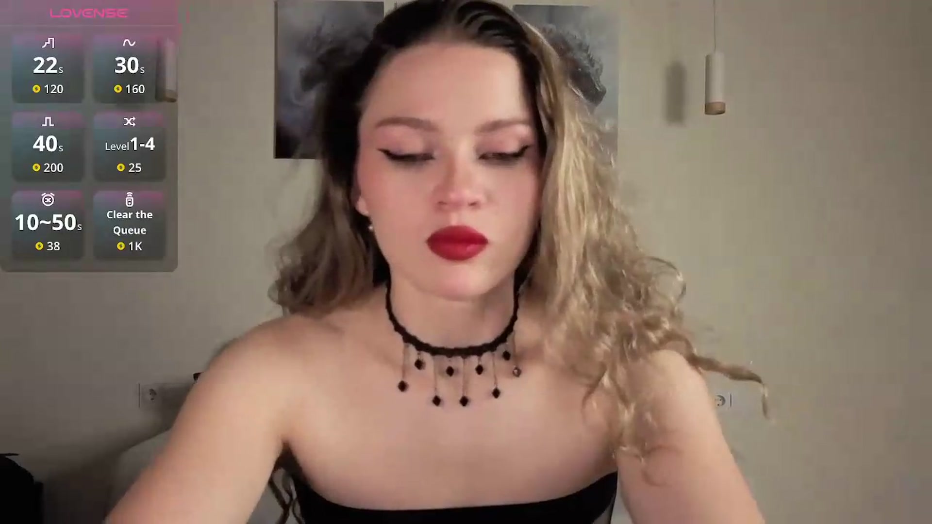 Gallery image thumbnail from Avelinehowo's myfreecams stream on, 08/20/2026, 20:20 image 6 of 20