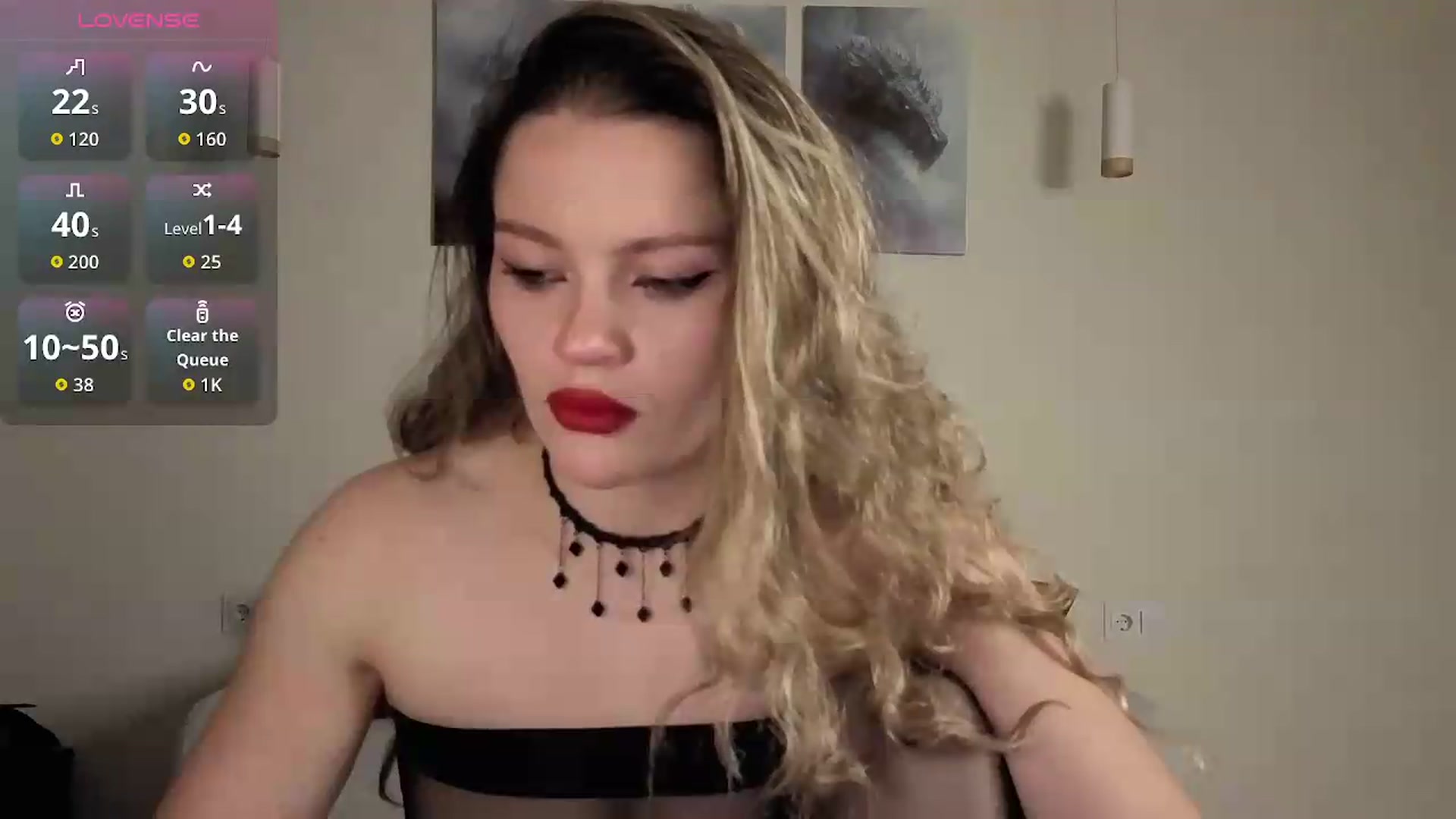 Gallery image thumbnail from Avelinehowo's myfreecams stream on, 08/20/2026, 20:20 image 2 of 20