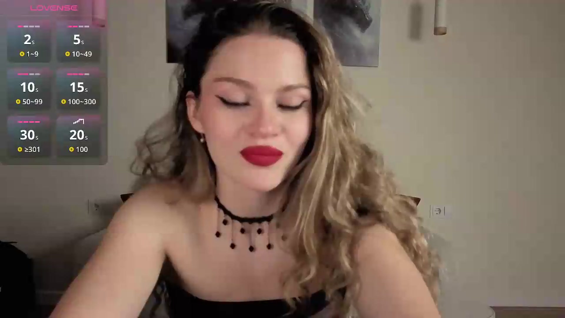 Gallery image thumbnail from Avelinehowo's myfreecams stream on, 08/20/2026, 20:20 image 16 of 20