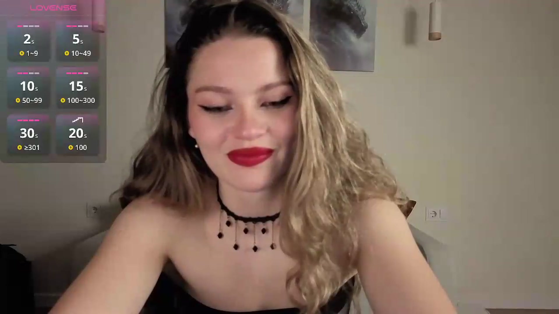 Gallery image thumbnail from Avelinehowo's myfreecams stream on, 08/20/2026, 20:20 image 15 of 20