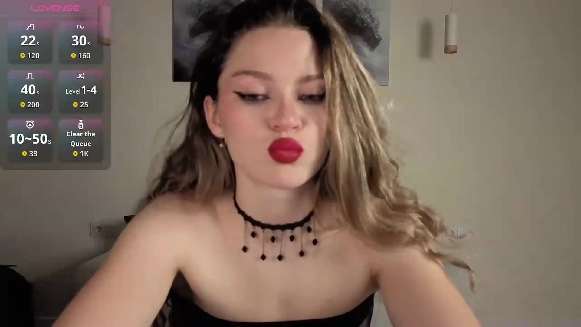 Gallery image thumbnail from Avelinehowo's myfreecams stream on, 08/20/2026, 20:20 image 19 of 20