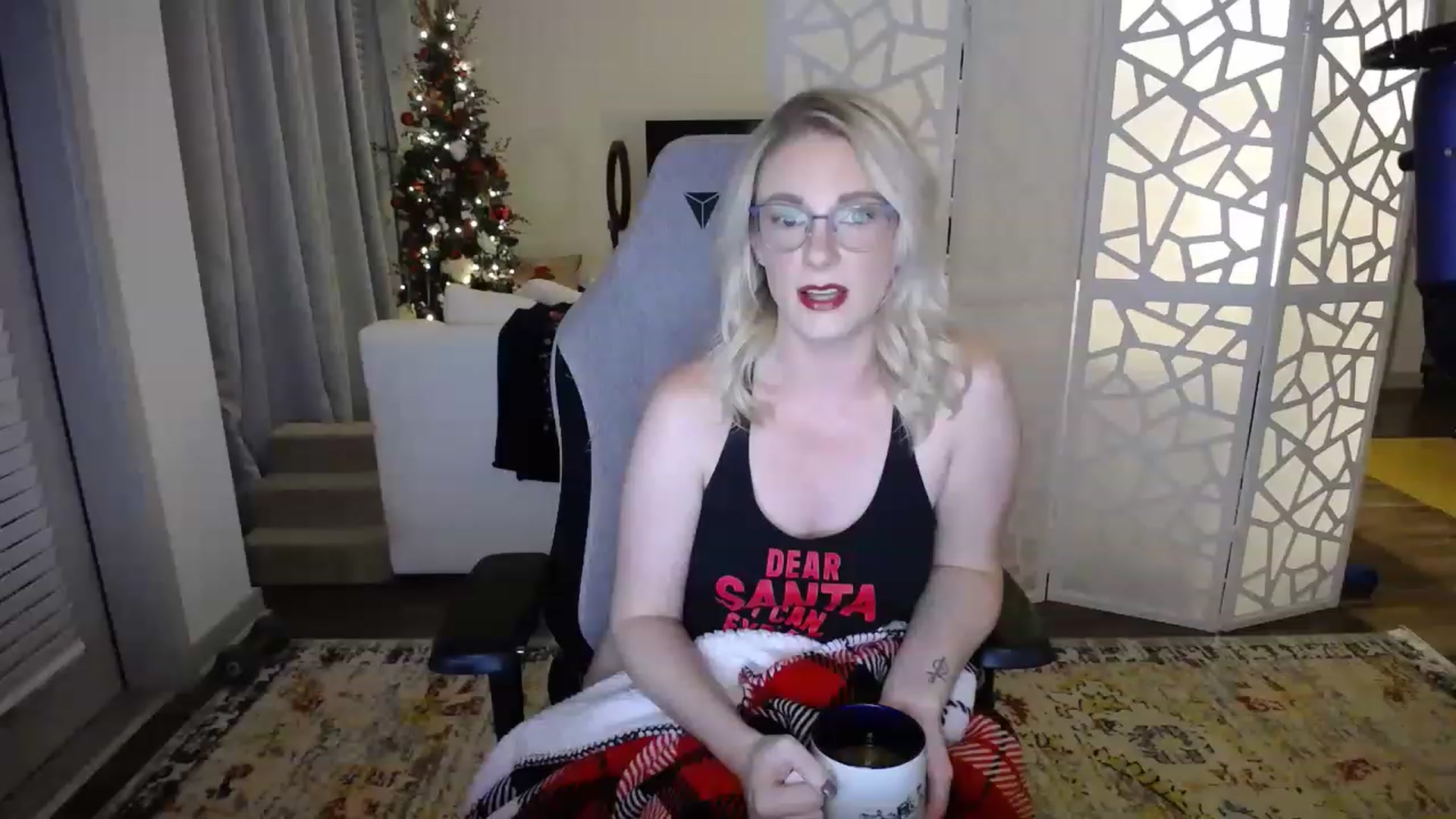 Gallery image thumbnail from AveryLayne_'s myfreecams stream on, 12/03/2022, 05:28 image 2 of 20