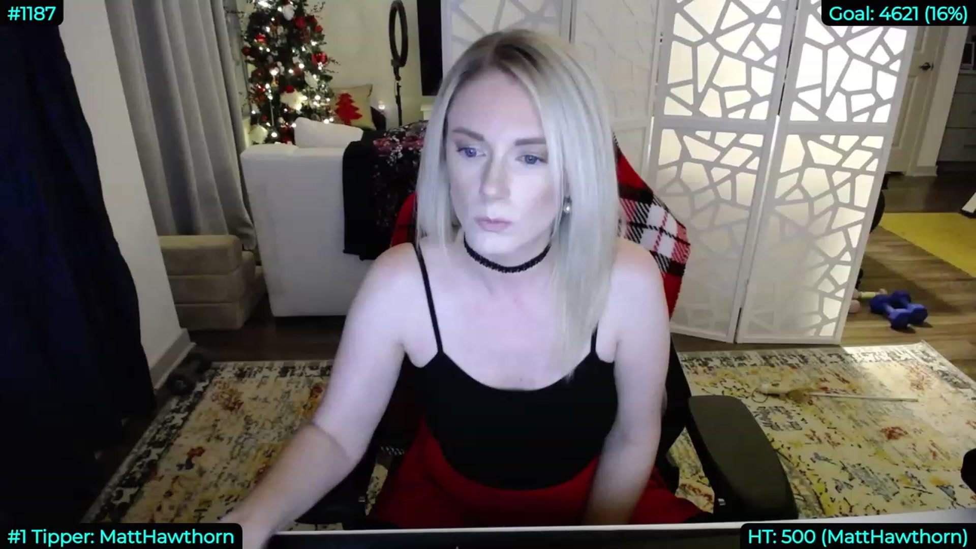 Gallery image thumbnail from AveryLayne_'s myfreecams stream on, 12/10/2022, 02:54 image 5 of 20