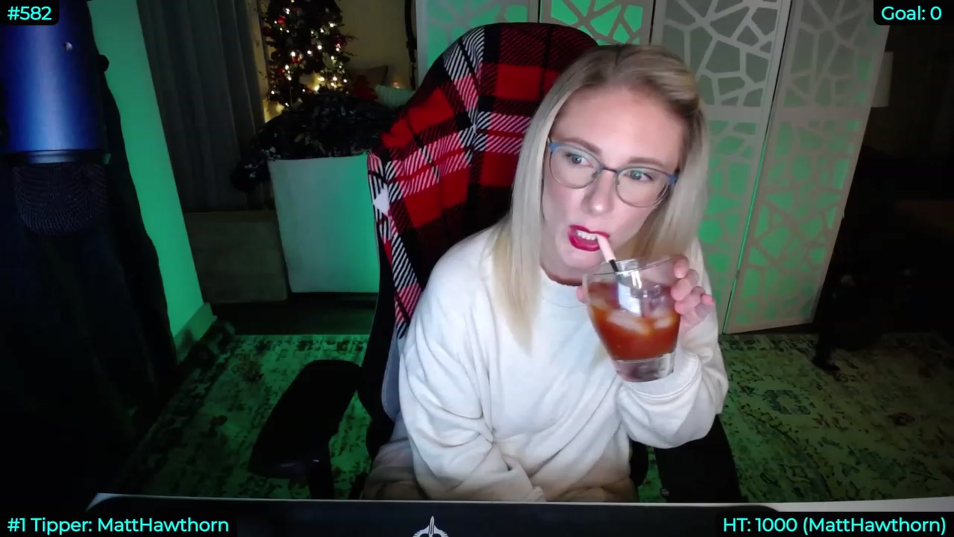 Gallery image thumbnail from AveryLayne_'s myfreecams stream on, 12/17/2022, 03:35 image 14 of 20