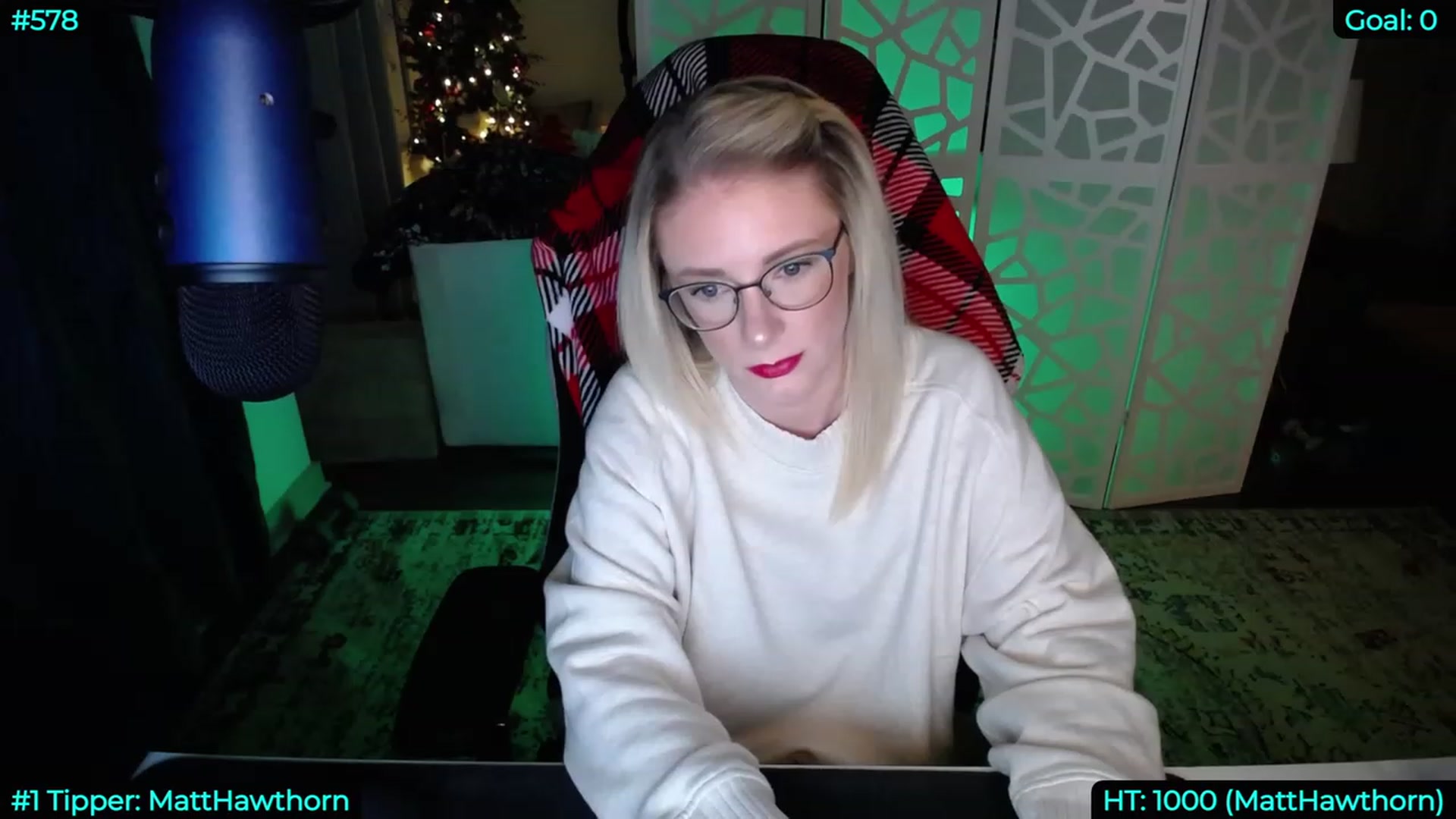 Gallery image thumbnail from AveryLayne_'s myfreecams stream on, 12/17/2022, 03:35 image 18 of 20