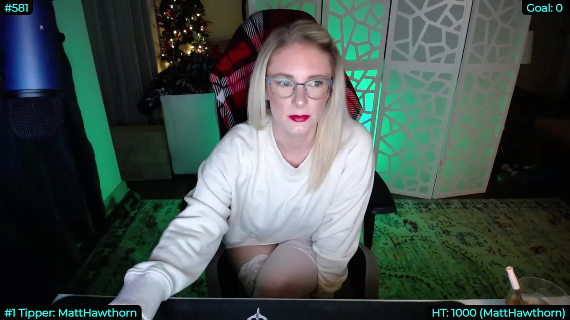 Gallery image thumbnail from AveryLayne_'s myfreecams stream on, 12/17/2022, 03:35 image 16 of 20