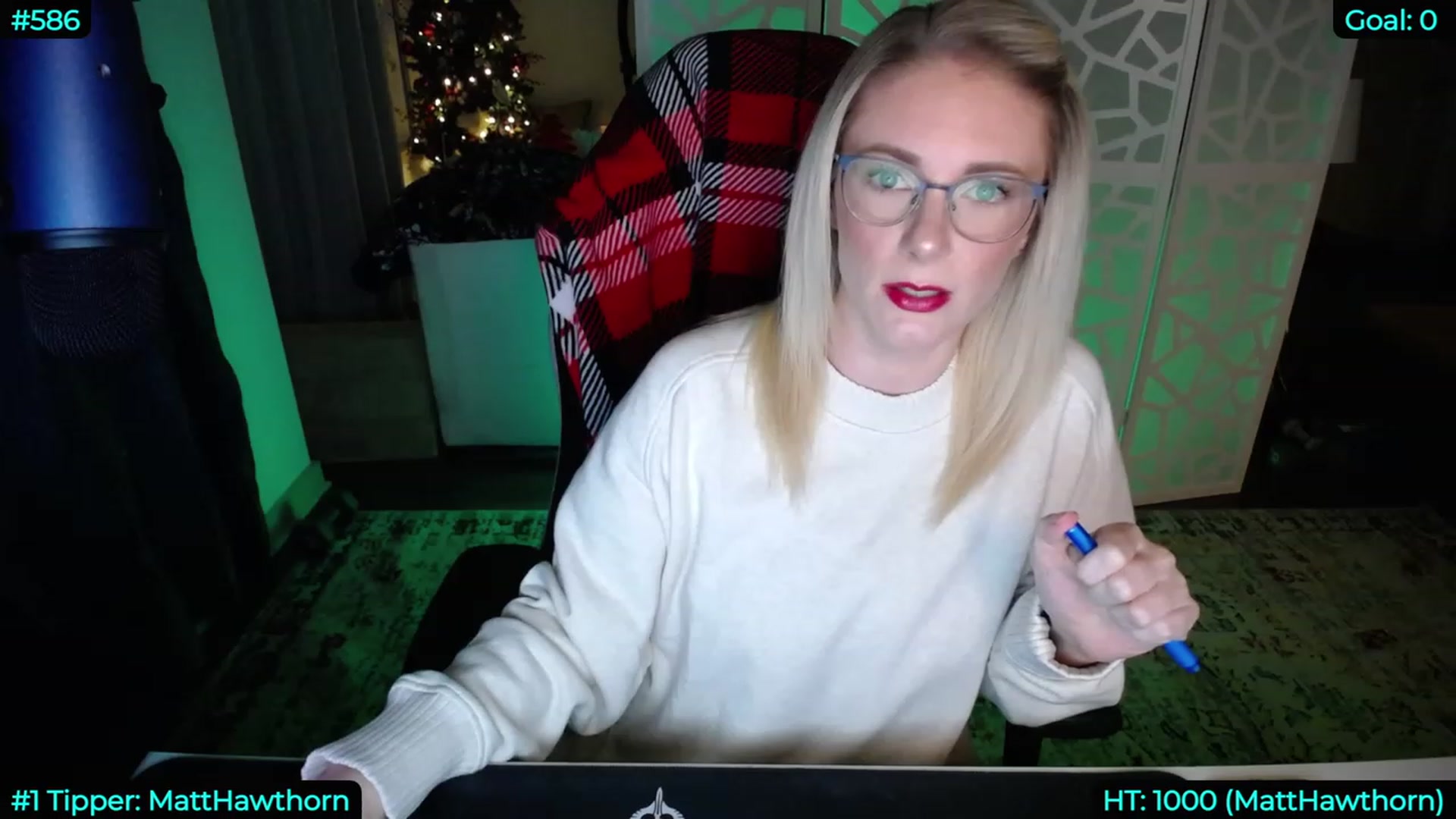 Gallery image thumbnail from AveryLayne_'s myfreecams stream on, 12/17/2022, 03:35 image 12 of 20
