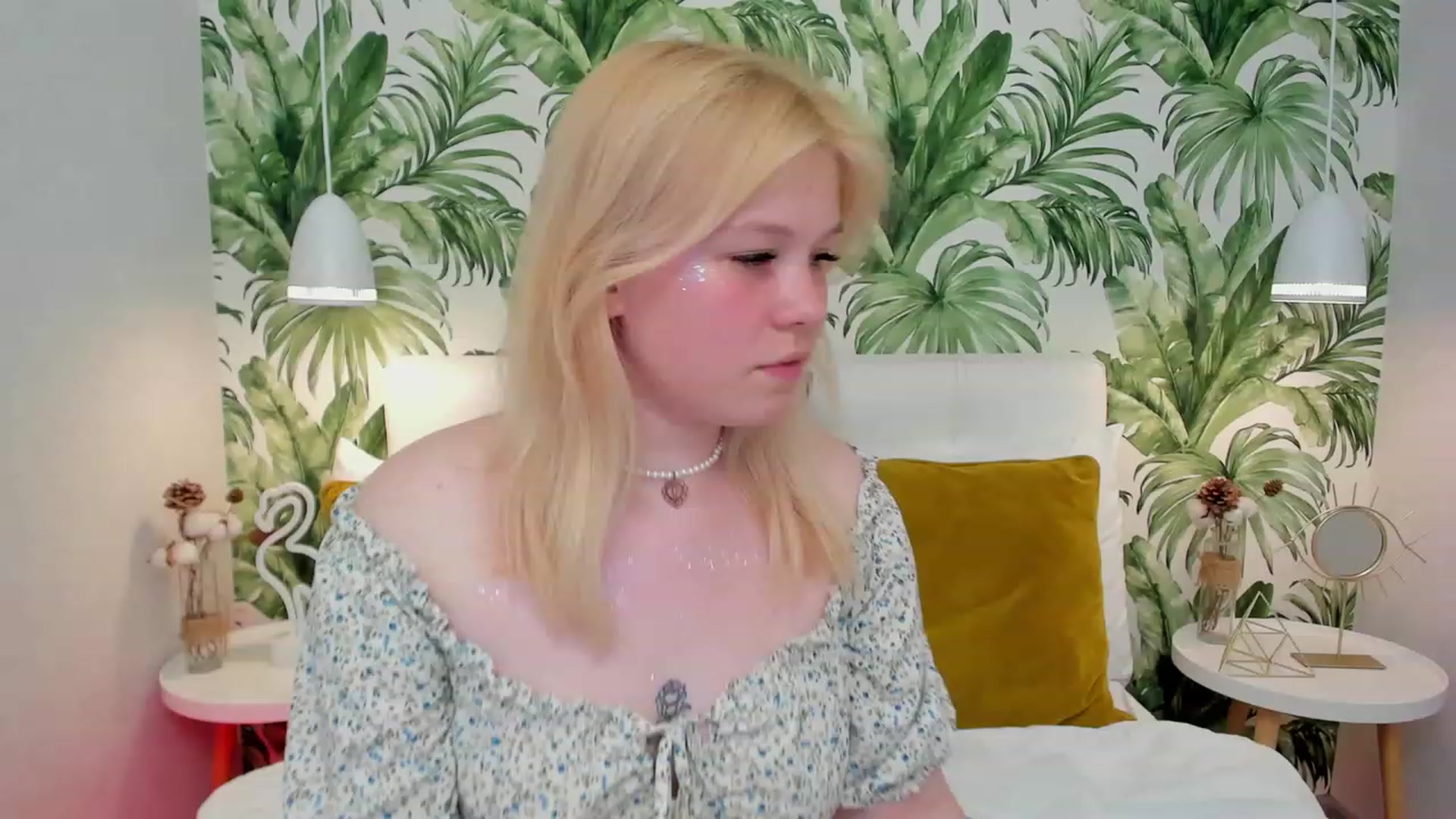 Gallery image thumbnail from AveryLost's myfreecams stream on, 05/24/2023, 18:01 image 10 of 20