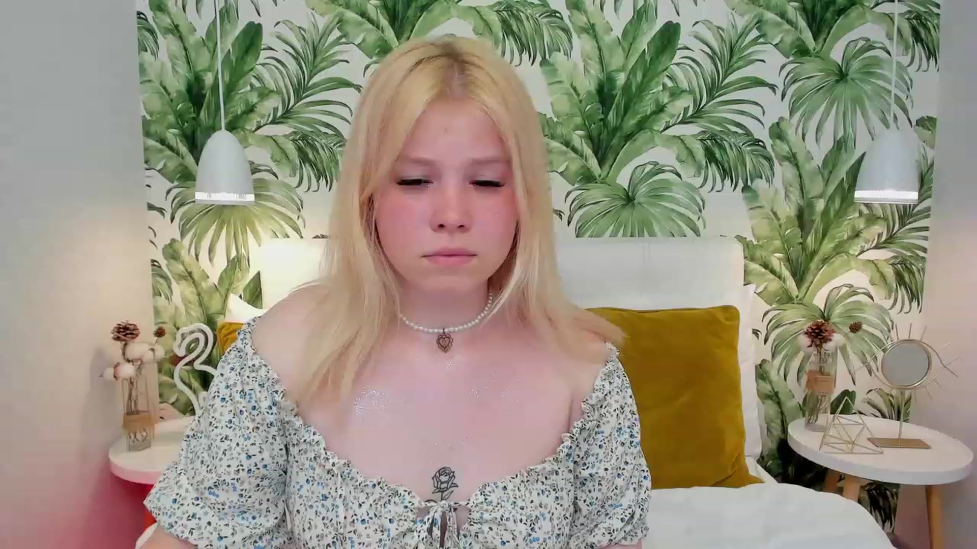 Gallery image thumbnail from AveryLost's myfreecams stream on, 05/24/2023, 18:01 image 5 of 20