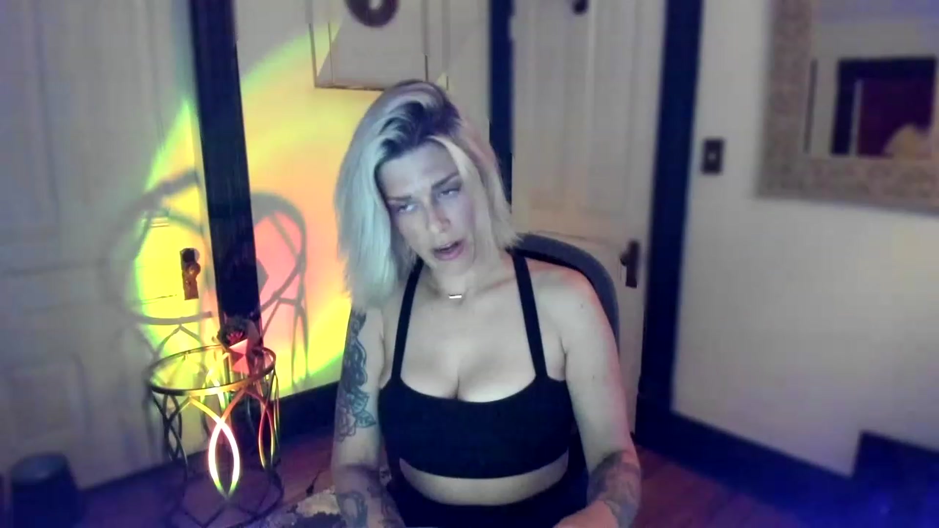 Gallery image thumbnail from Avery_Blake's myfreecams stream on, 06/05/2023, 04:51 image 4 of 20