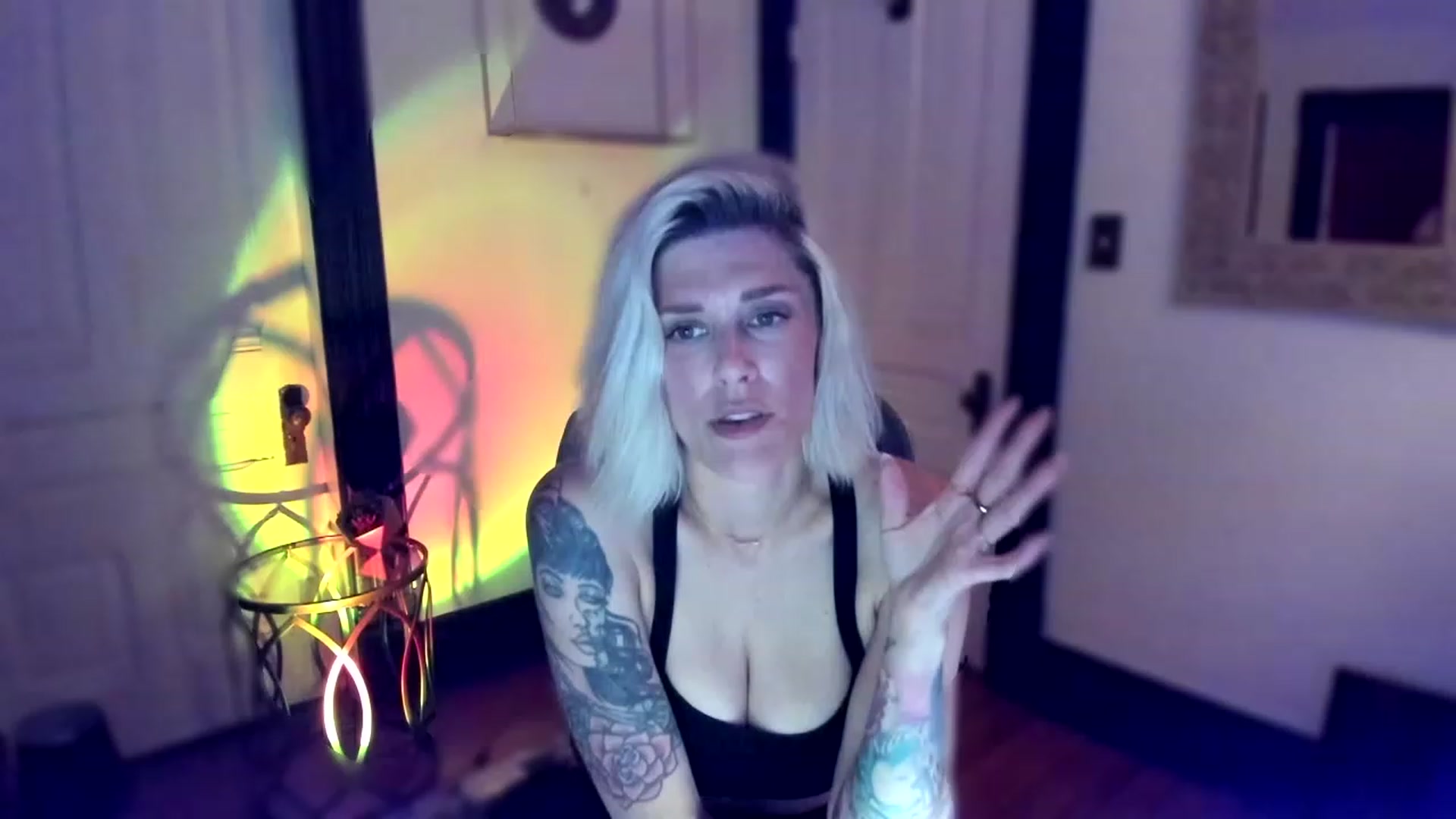 Gallery image thumbnail from Avery_Blake's myfreecams stream on, 06/05/2023, 04:51 image 14 of 20