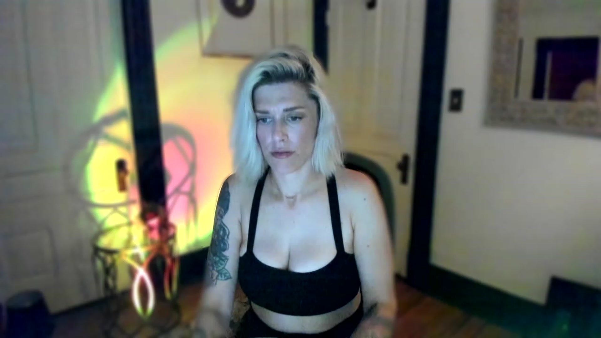 Gallery image thumbnail from Avery_Blake's myfreecams stream on, 06/05/2023, 04:51 image 10 of 20