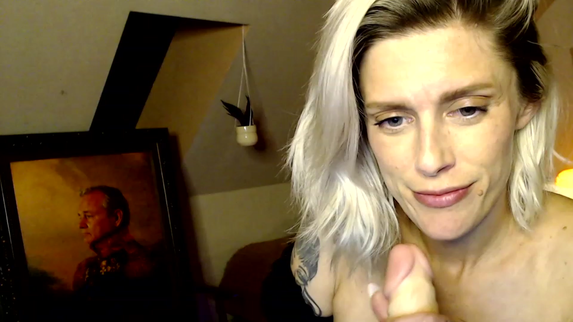 Gallery image thumbnail from Avery_Blake's myfreecams stream on, 07/08/2023, 07:15 image 5 of 20