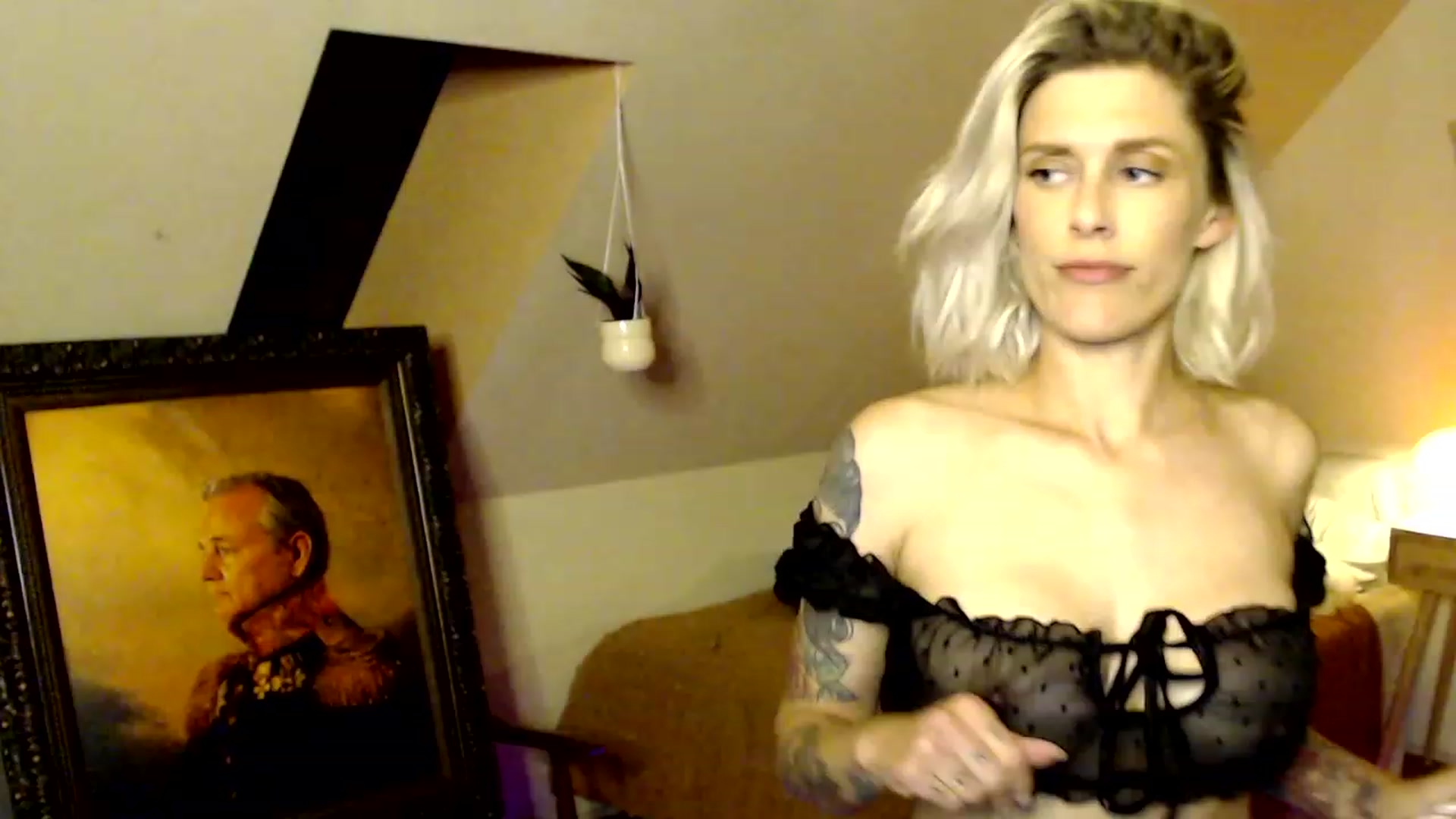 Gallery image thumbnail from Avery_Blake's myfreecams stream on, 07/08/2023, 07:15 image 13 of 20