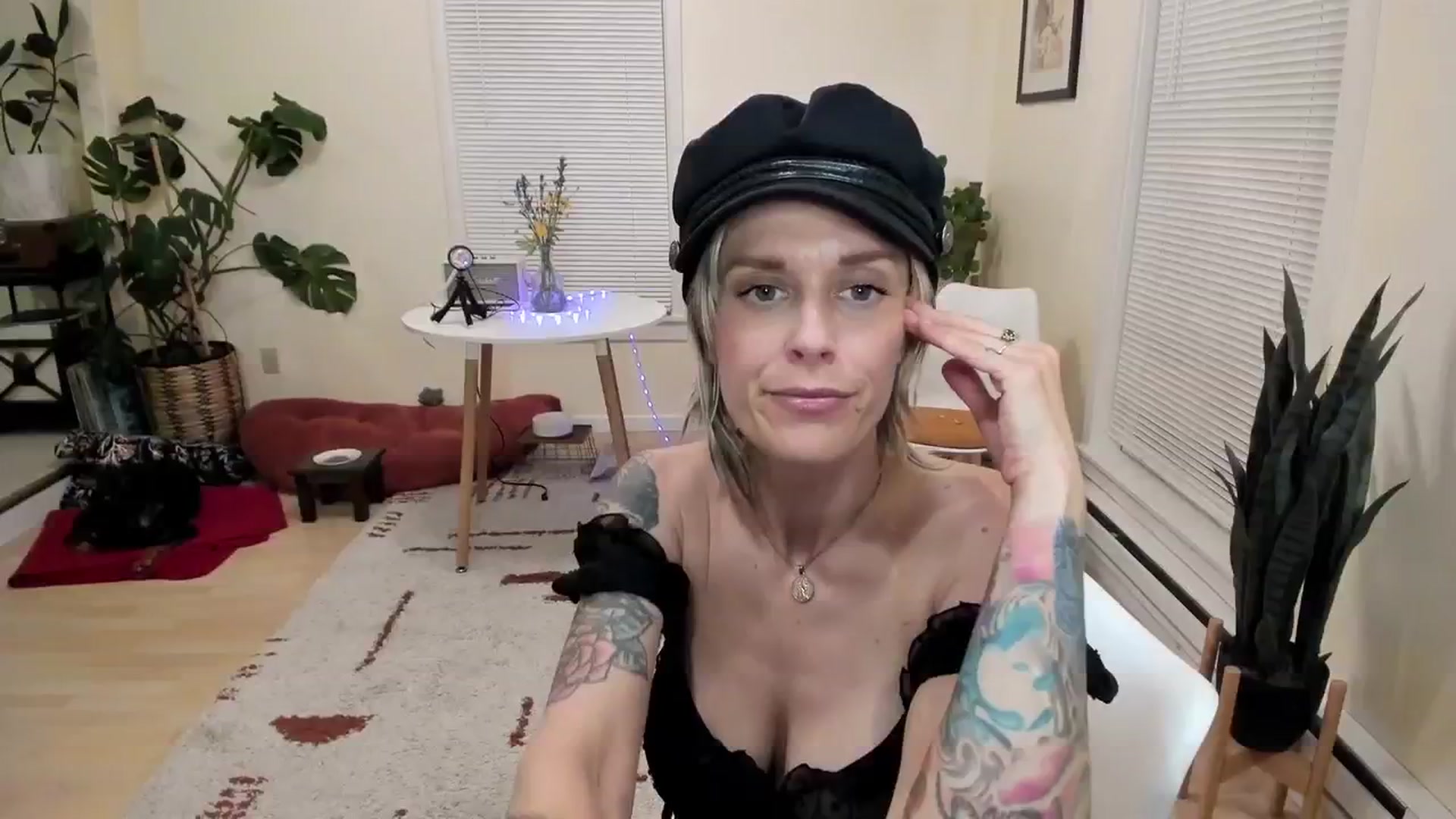 Gallery image thumbnail from Avery_Blake's myfreecams stream on, 05/17/2024, 04:47 image 17 of 20