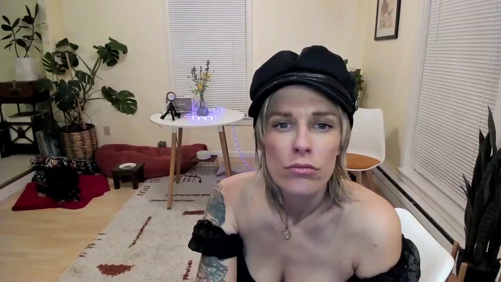Gallery image thumbnail from Avery_Blake's myfreecams stream on, 05/17/2024, 04:47 image 9 of 20