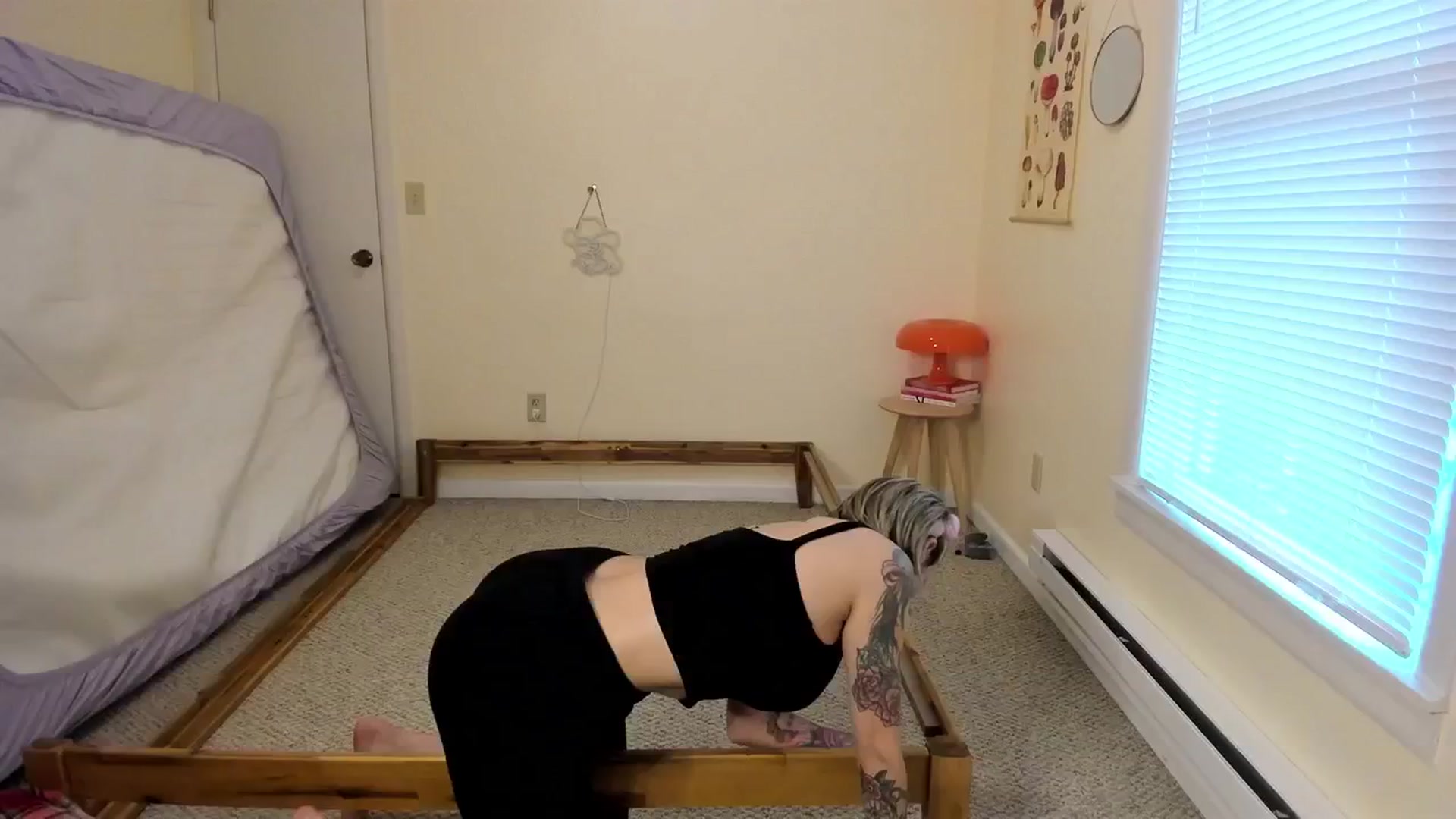Gallery image thumbnail from Avery_Blake's myfreecams stream on, 06/02/2024, 24:27 image 1 of 20