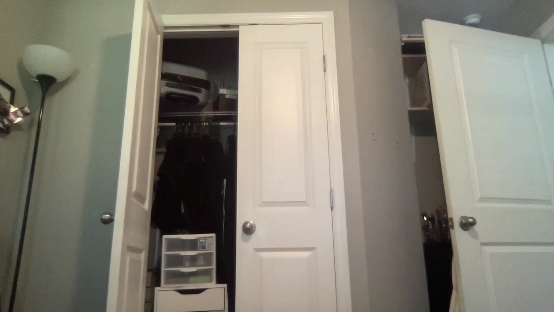 Gallery image thumbnail from Avery_Madison's myfreecams stream on, 10/21/2023, 14:45 image 14 of 20