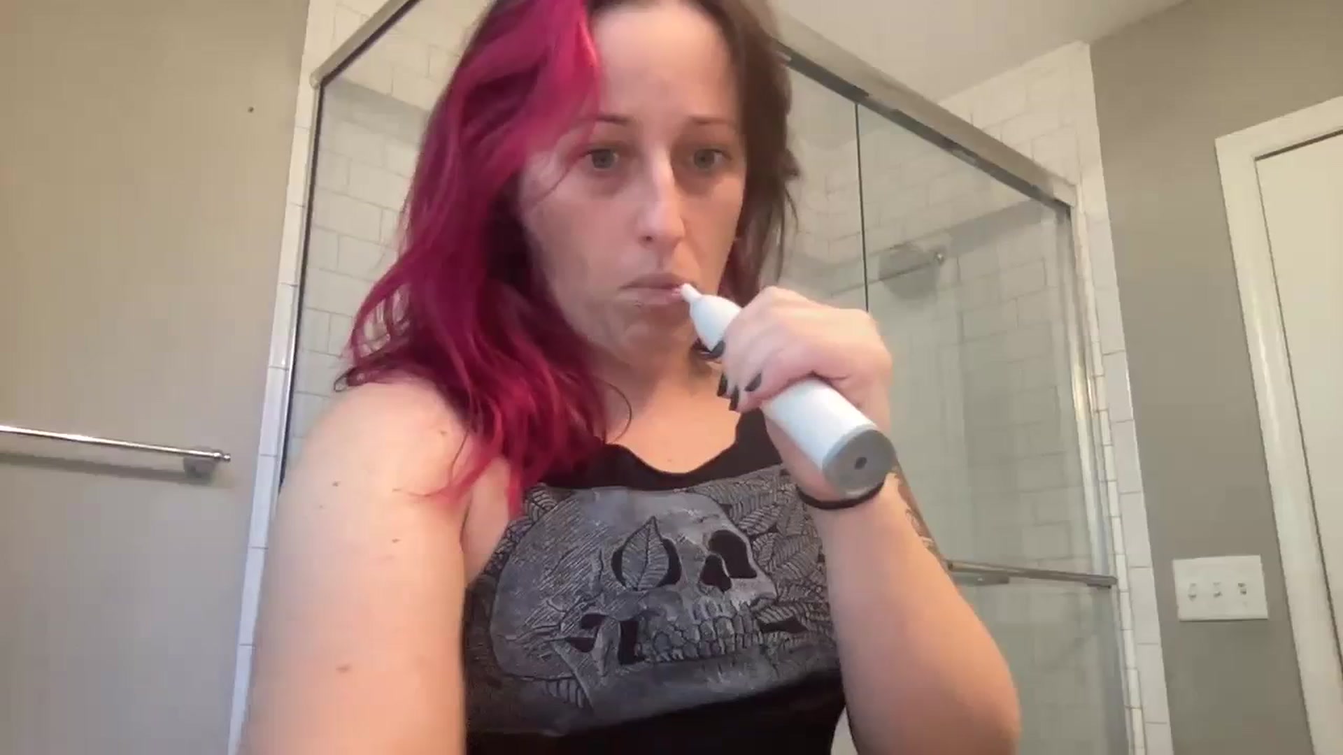 Gallery image thumbnail from Avery_Madison's myfreecams stream on, 10/21/2023, 14:45 image 13 of 20